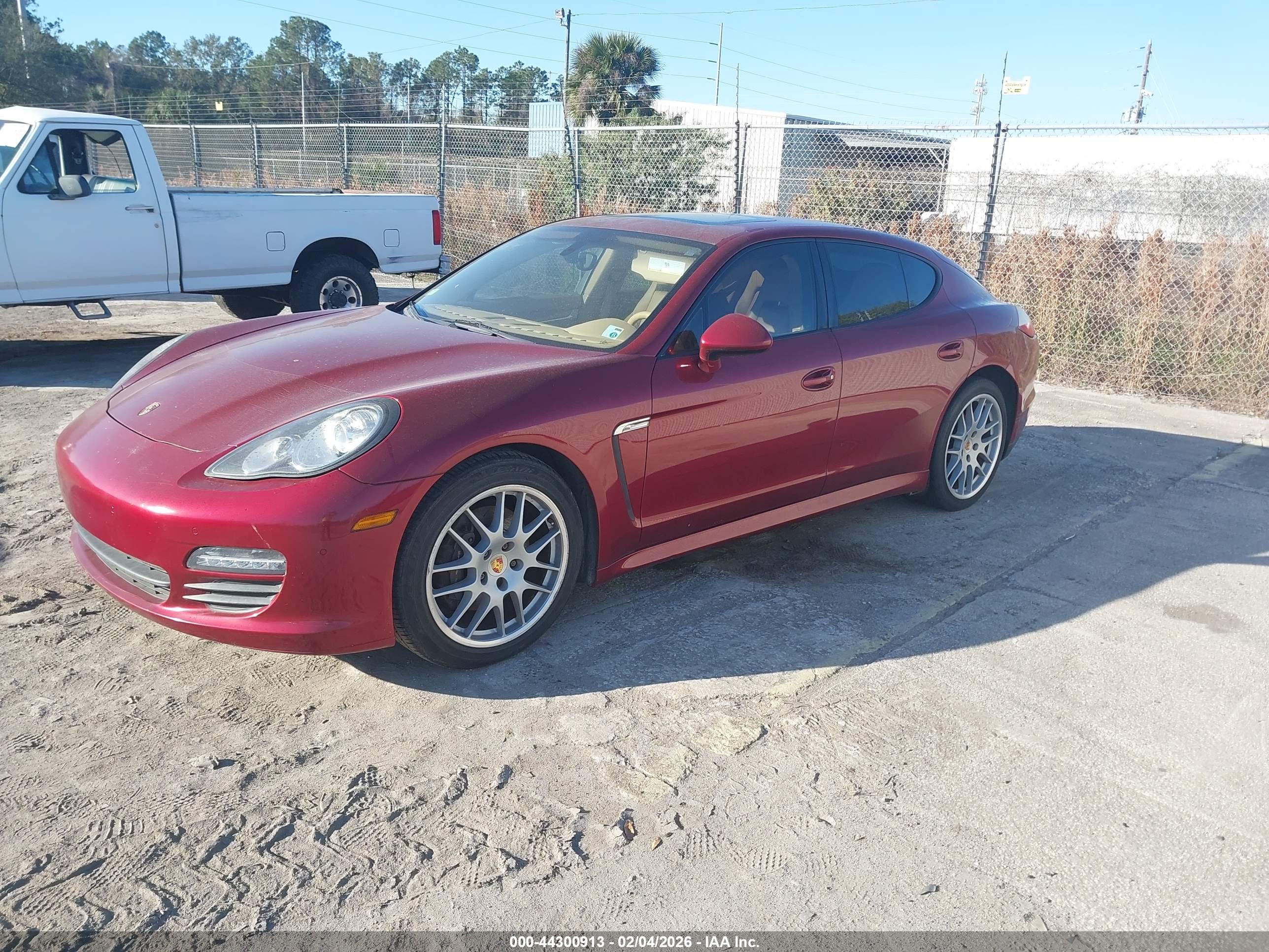 PORSCHE PANAMERA image 2