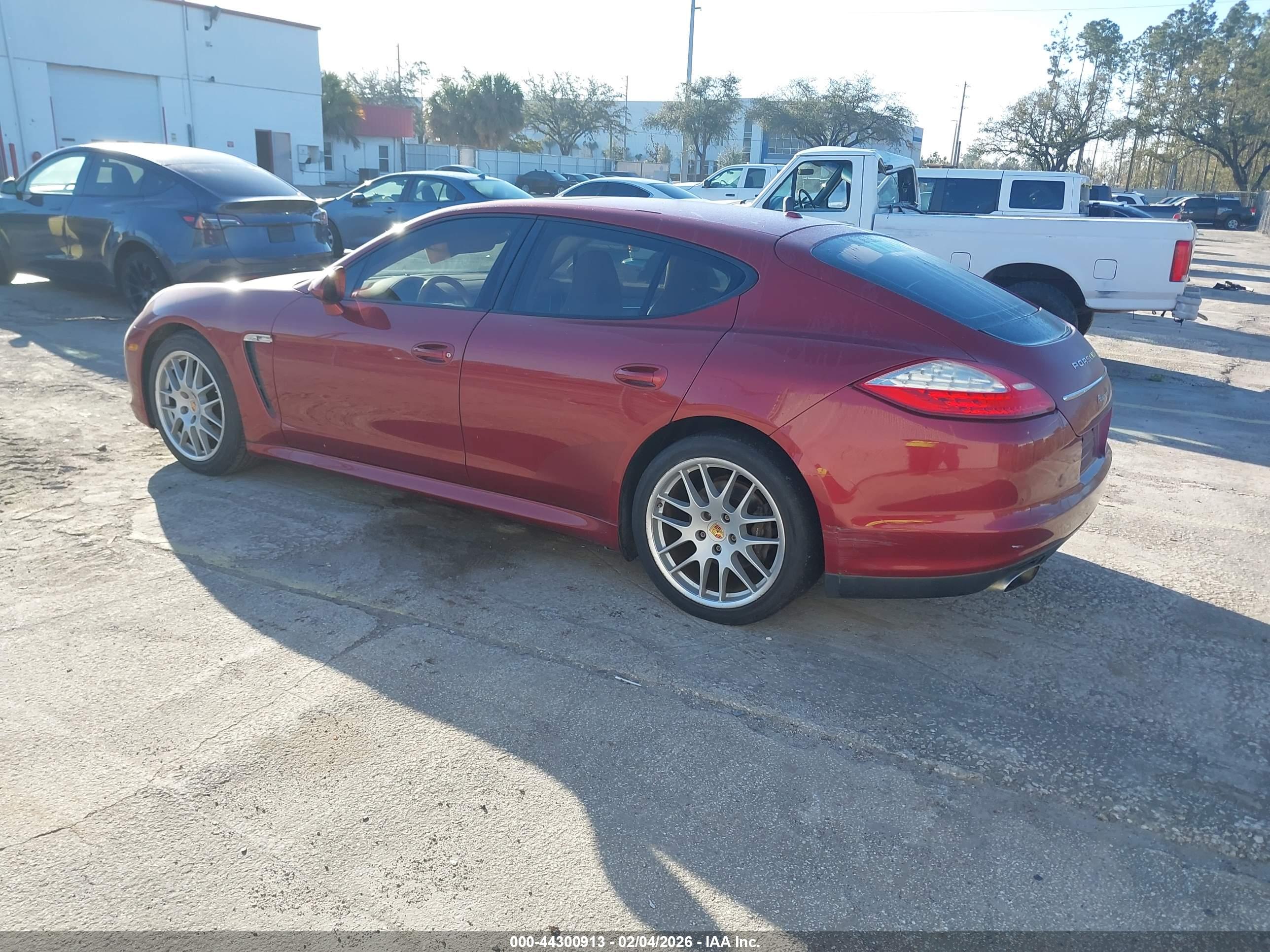 PORSCHE PANAMERA image 3