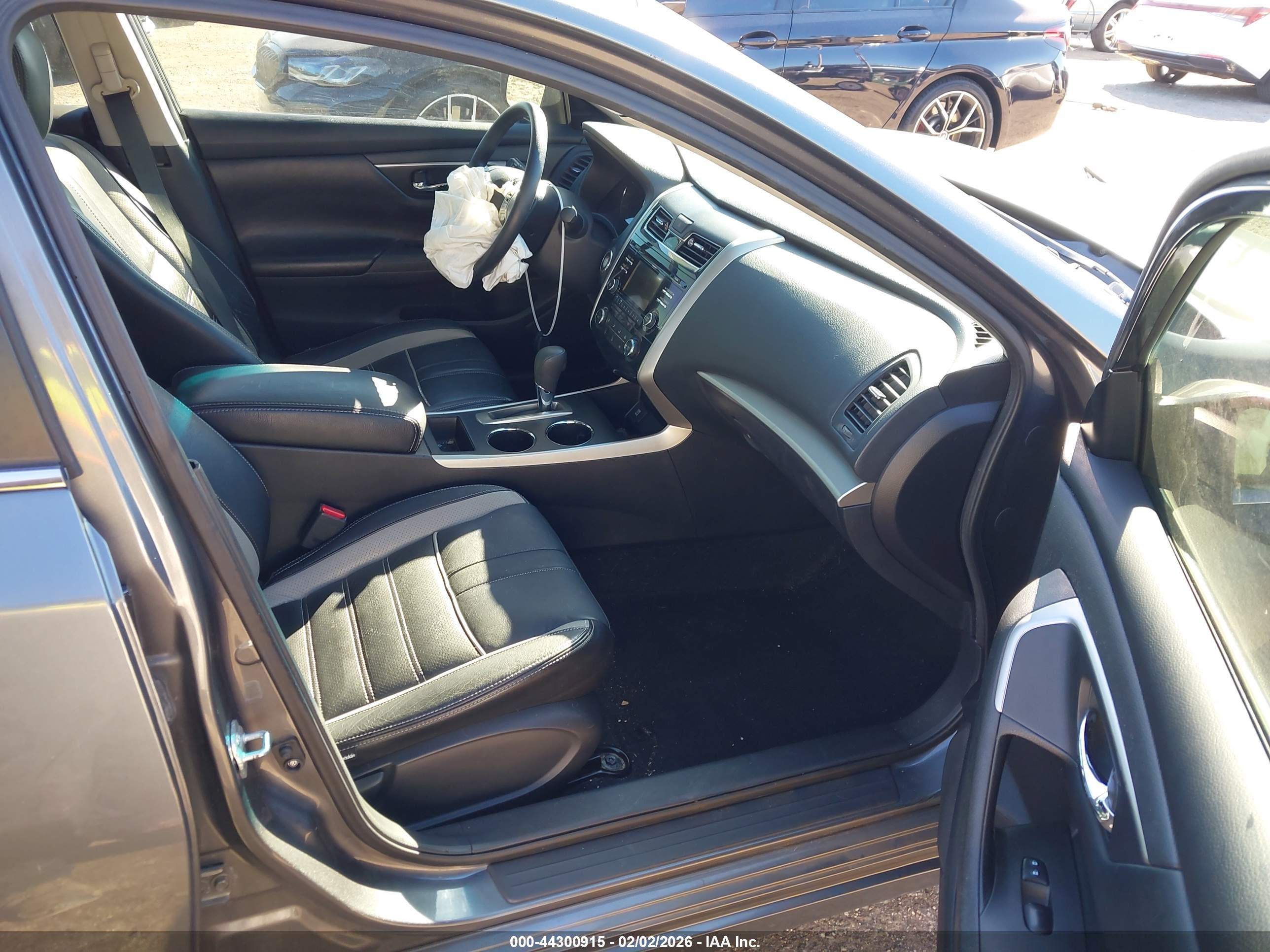 NISSAN ALTIMA image 5