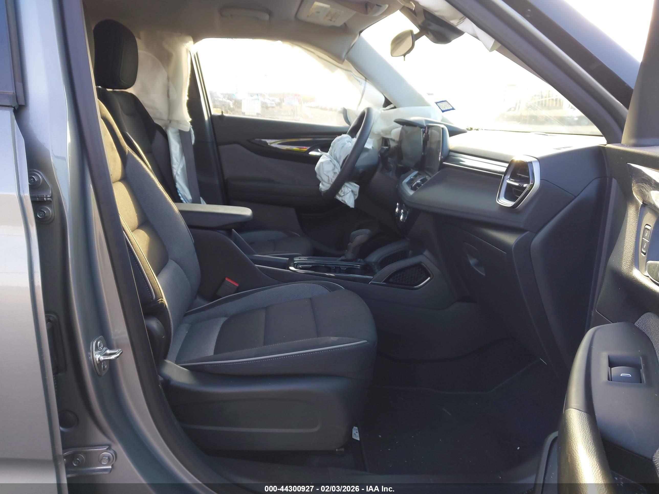 CHEVROLET TRAILBLAZER image 5