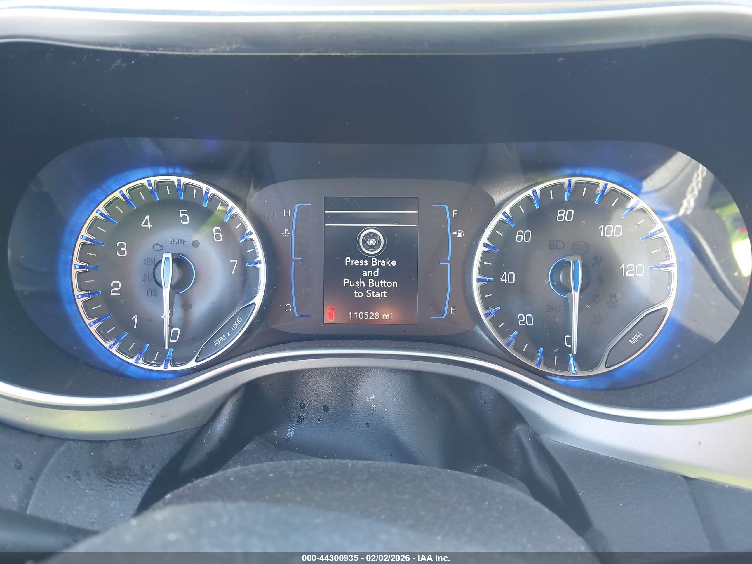 CHRYSLER PACIFICA image 7