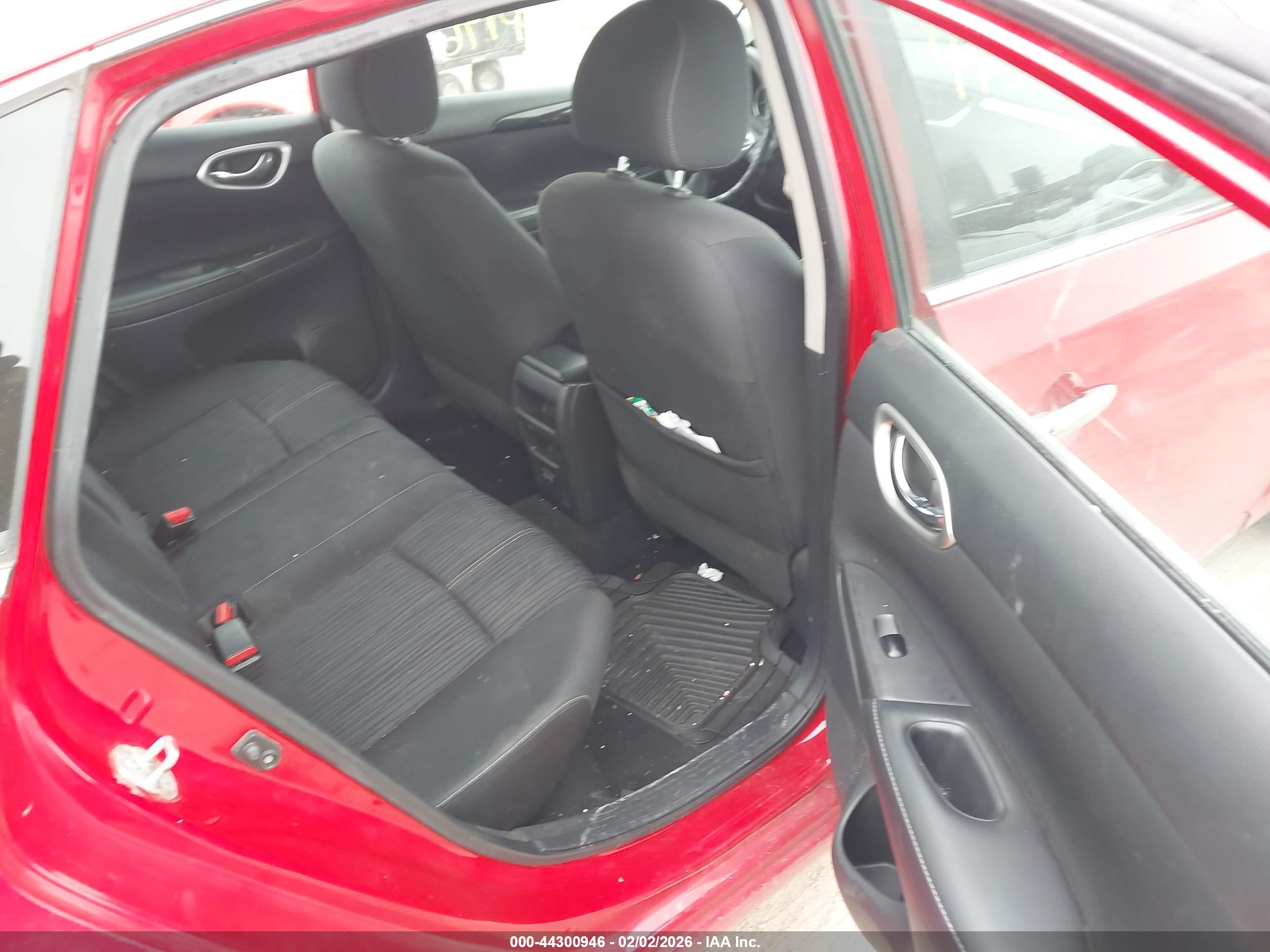 NISSAN SENTRA image 8