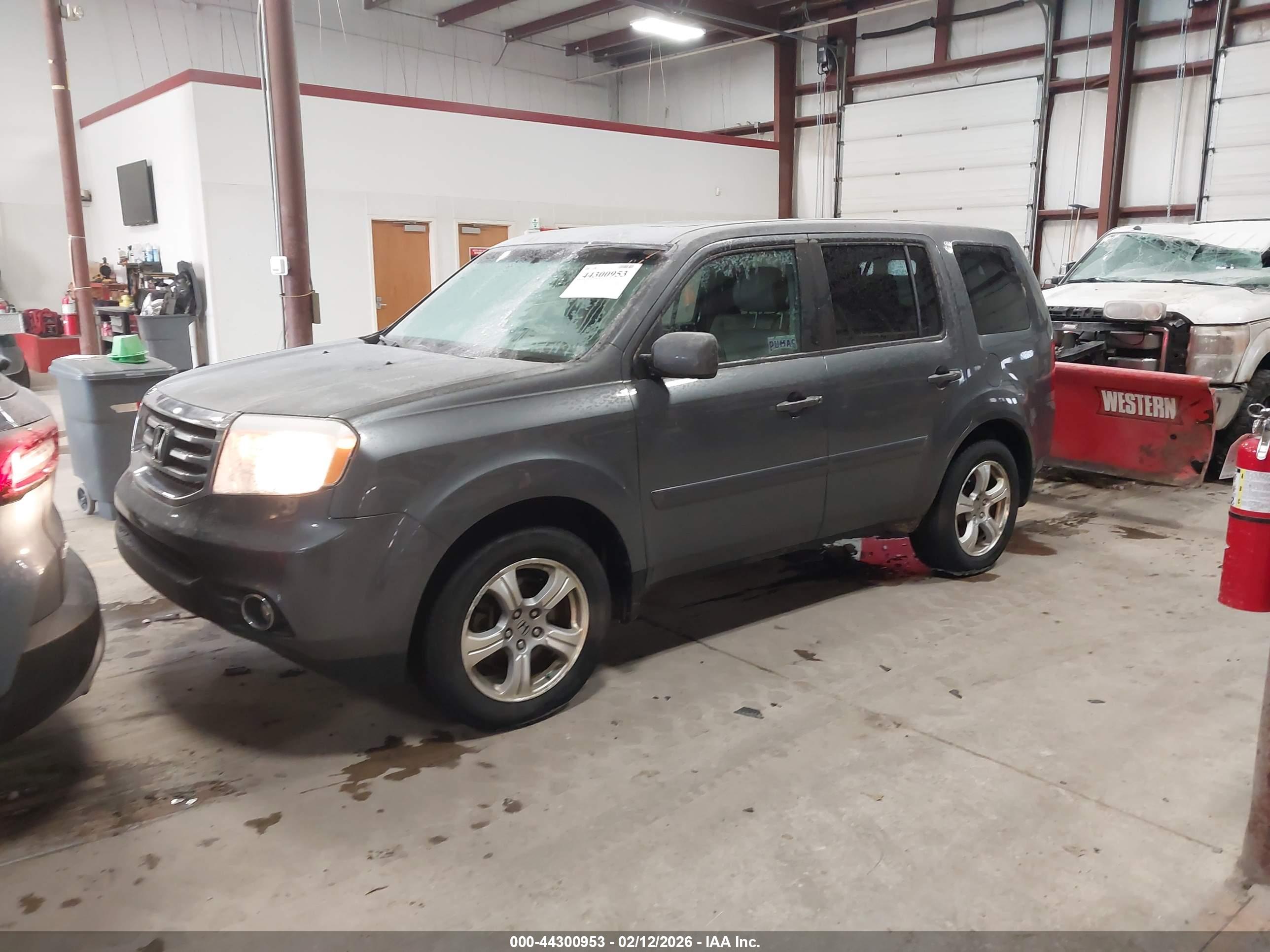HONDA PILOT image 2