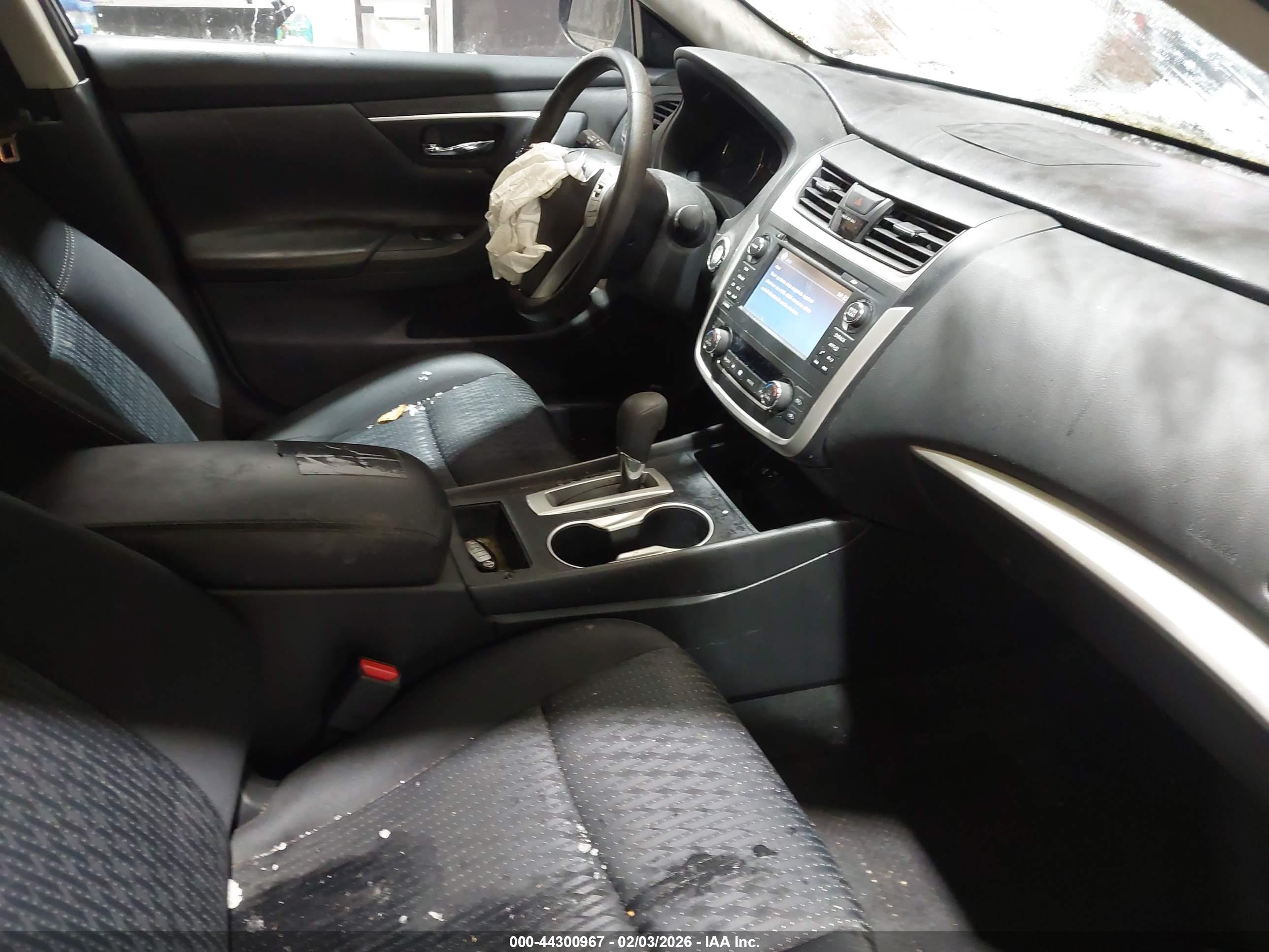 NISSAN ALTIMA image 5