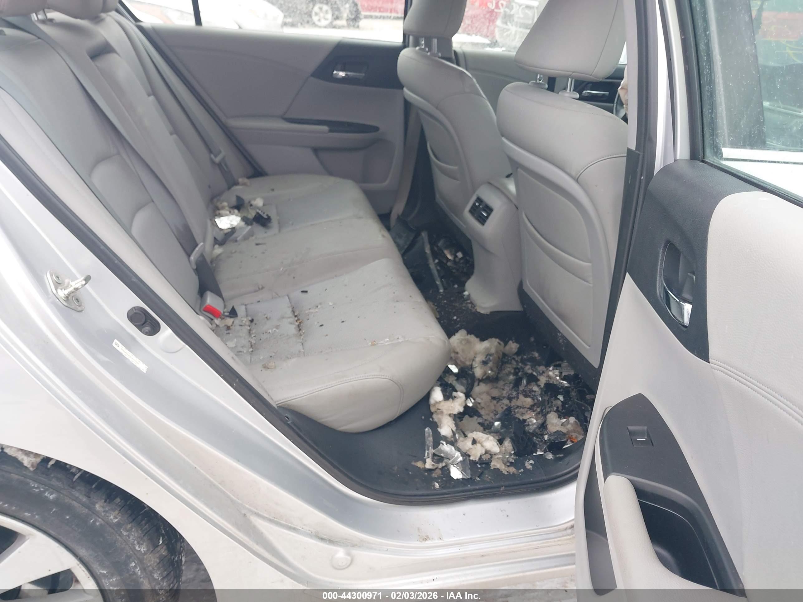 HONDA ACCORD image 8