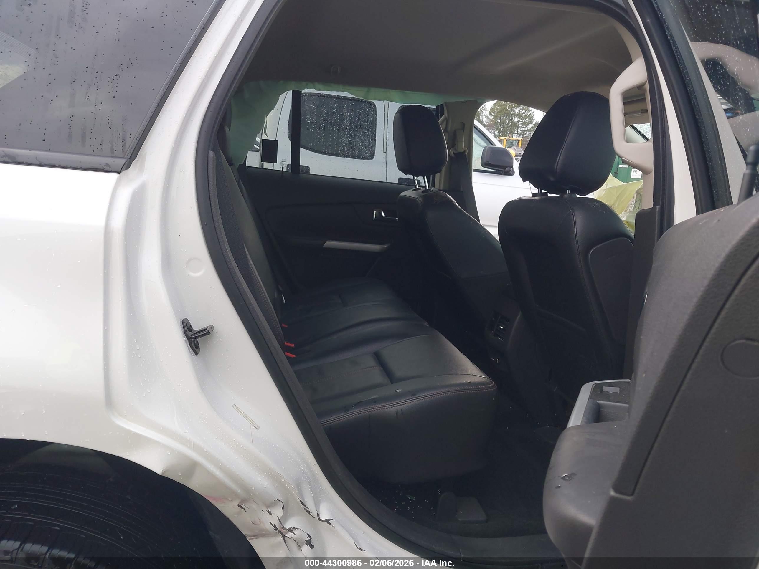 FORD EDGE image 8