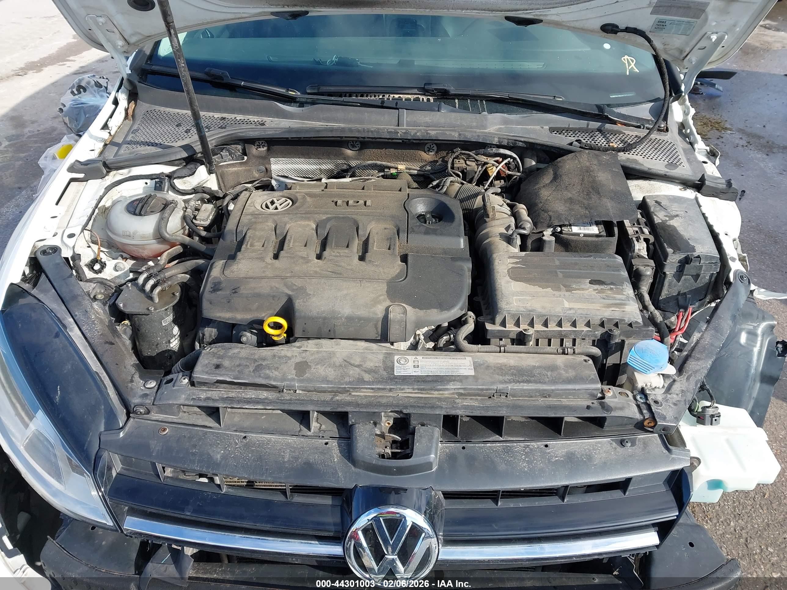 VOLKSWAGEN GOLF image 10