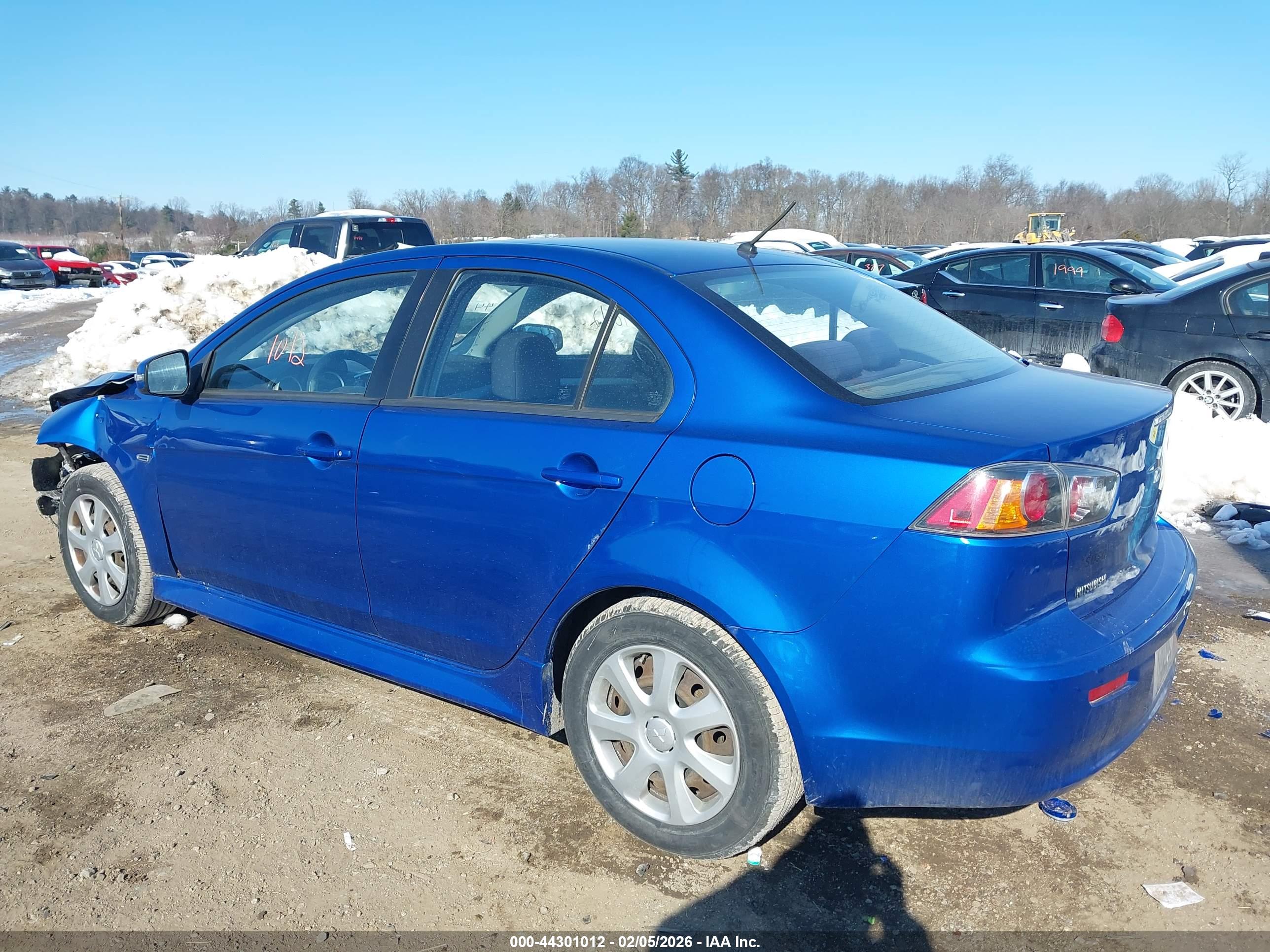 MITSUBISHI LANCER image 3