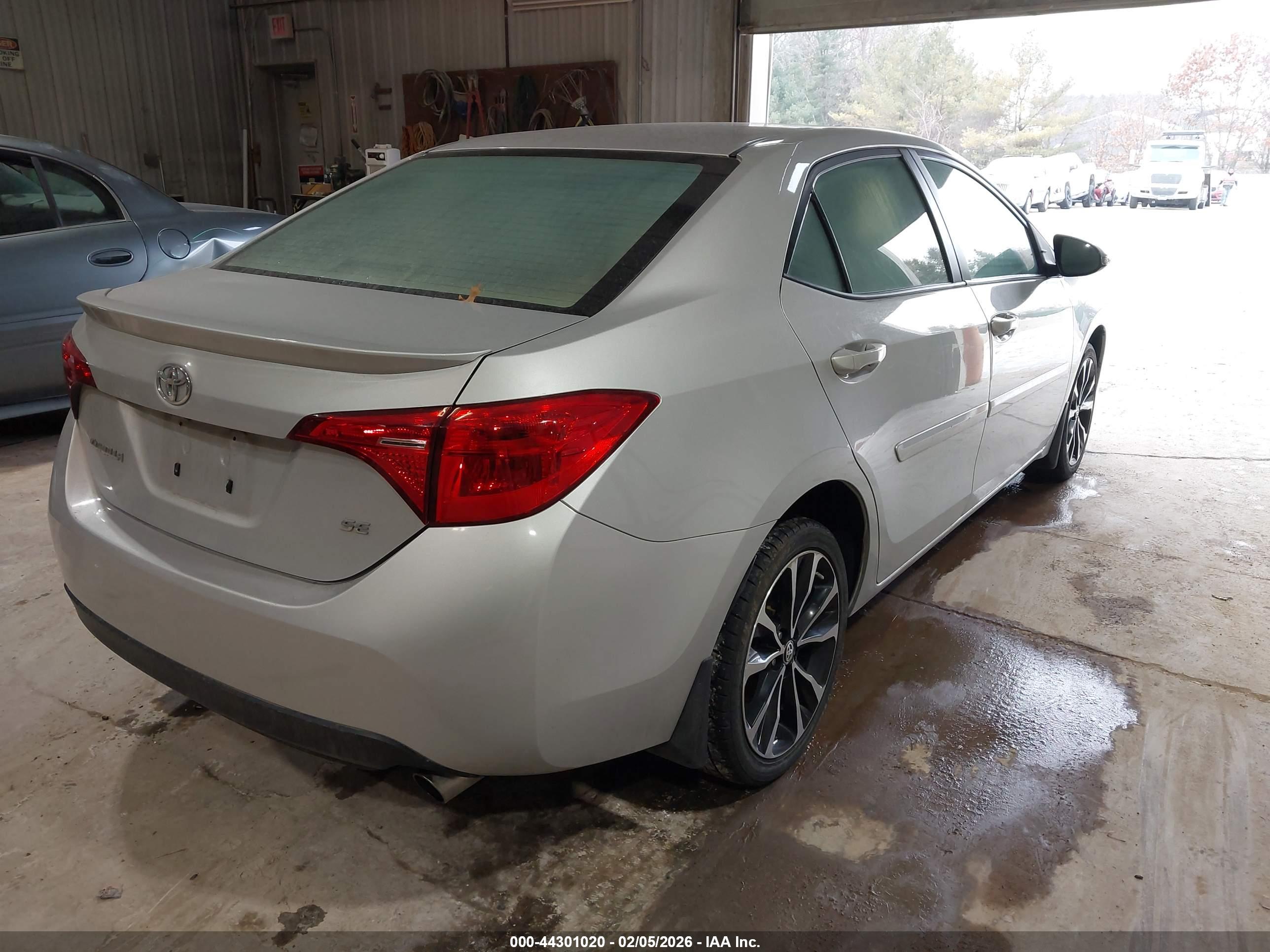 TOYOTA COROLLA image 4