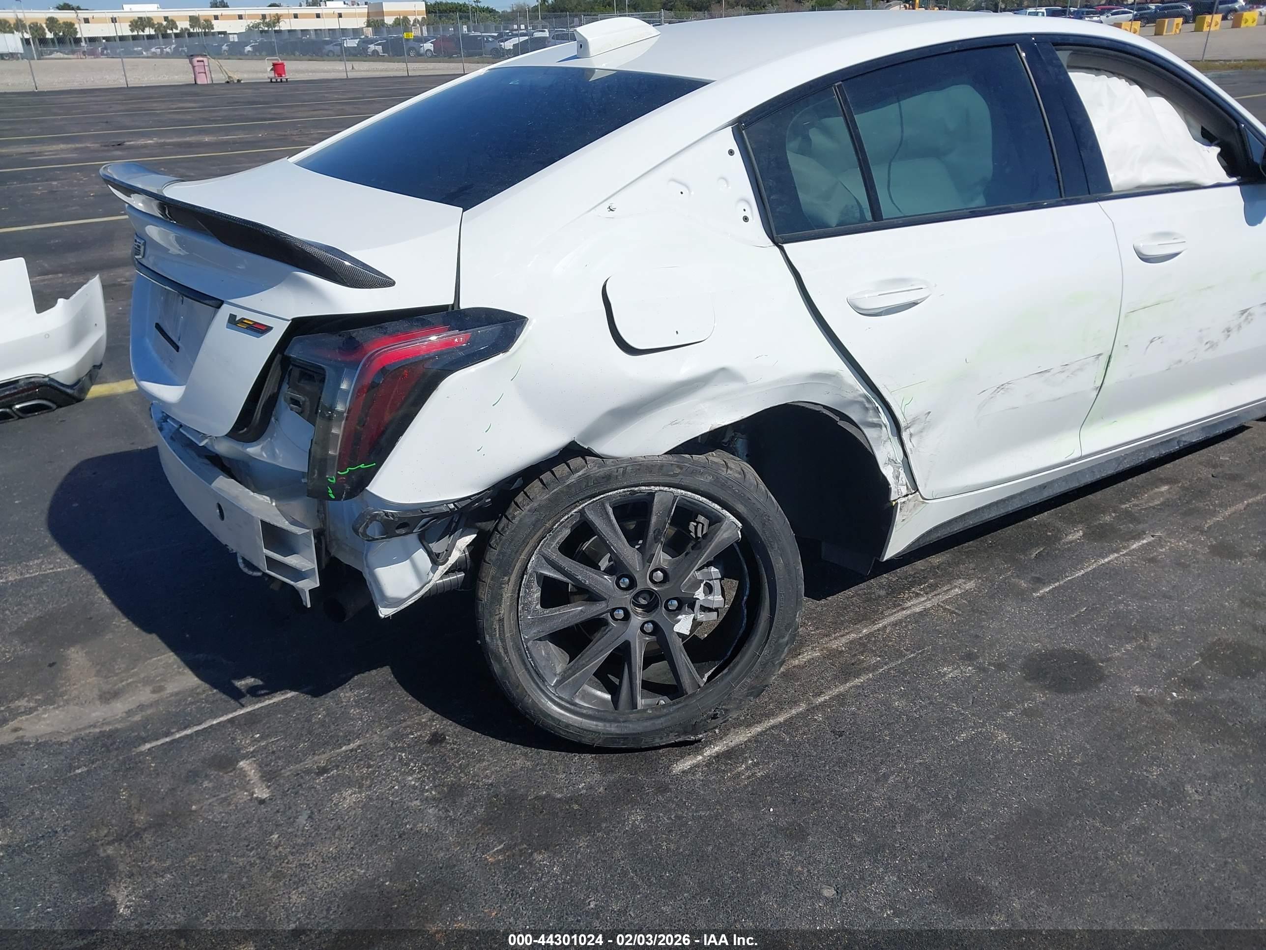 CADILLAC CT5-V image 6