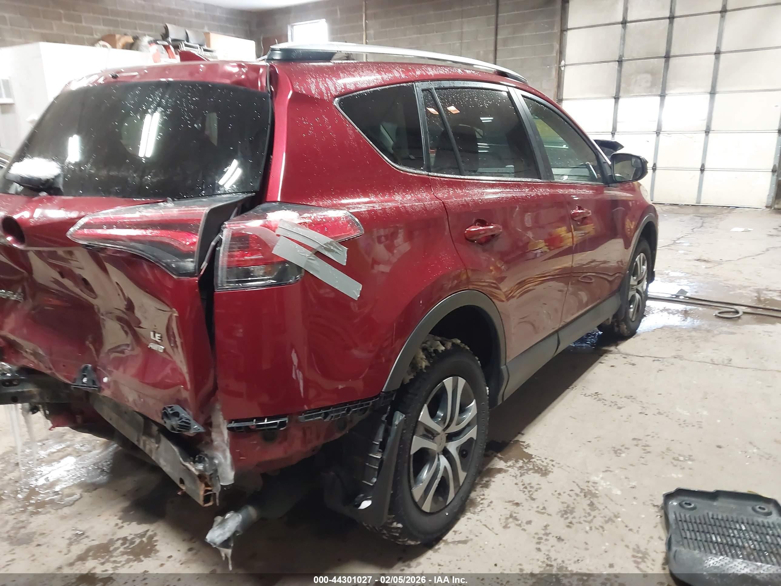 TOYOTA RAV4 image 6