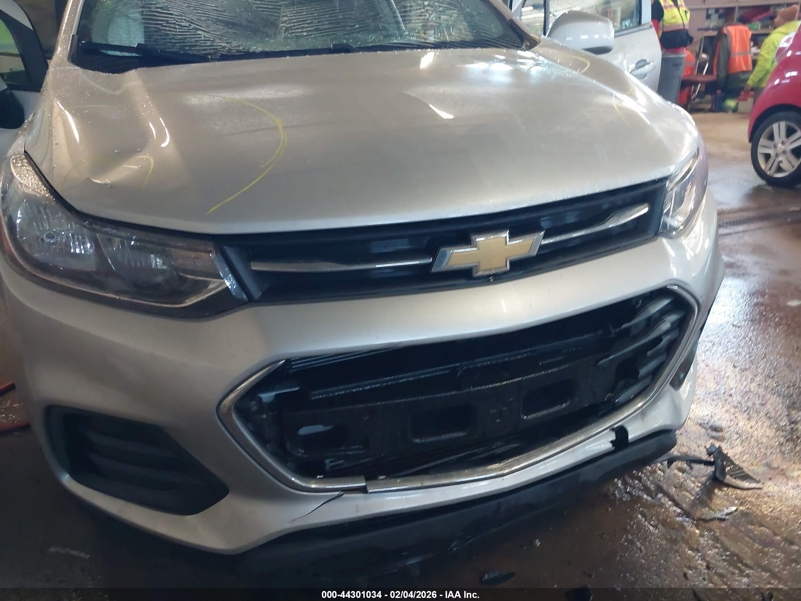 CHEVROLET TRAX image 6