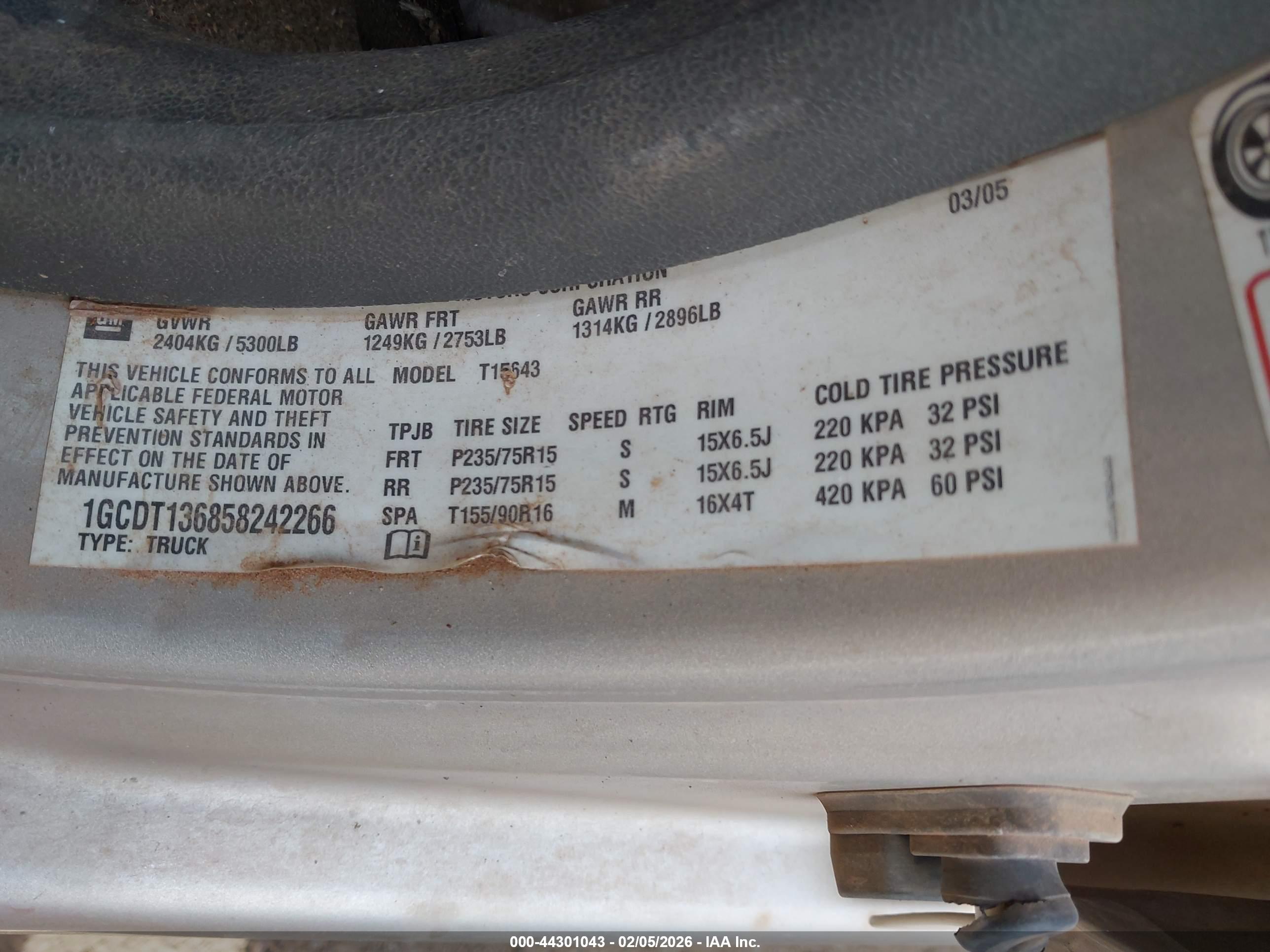 CHEVROLET COLORADO image 9