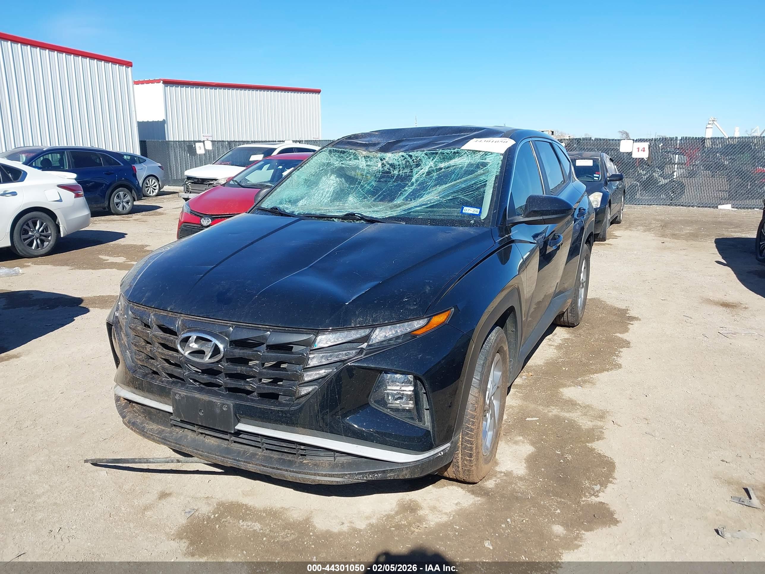 HYUNDAI TUCSON image 2
