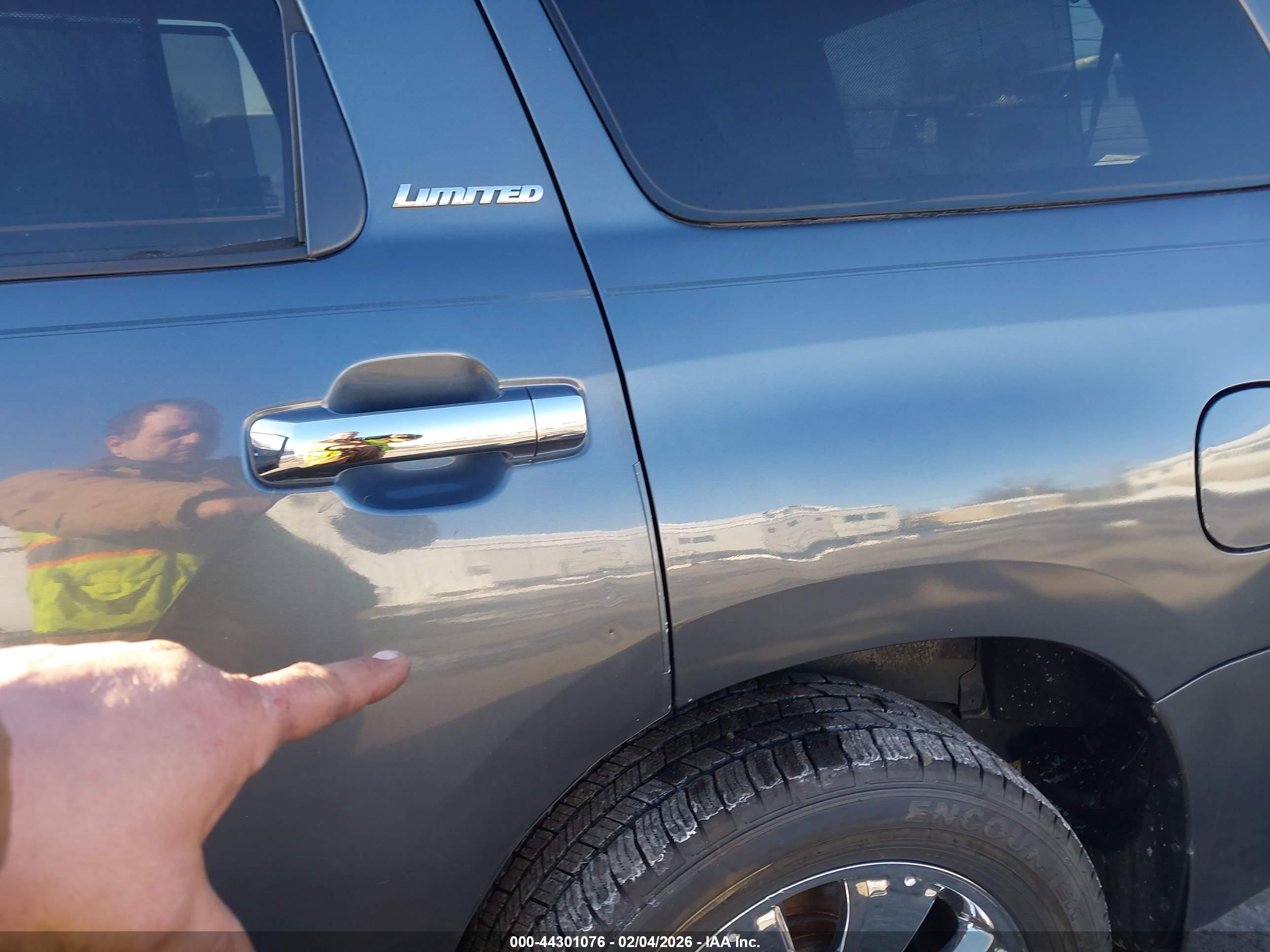 TOYOTA SEQUOIA image 6