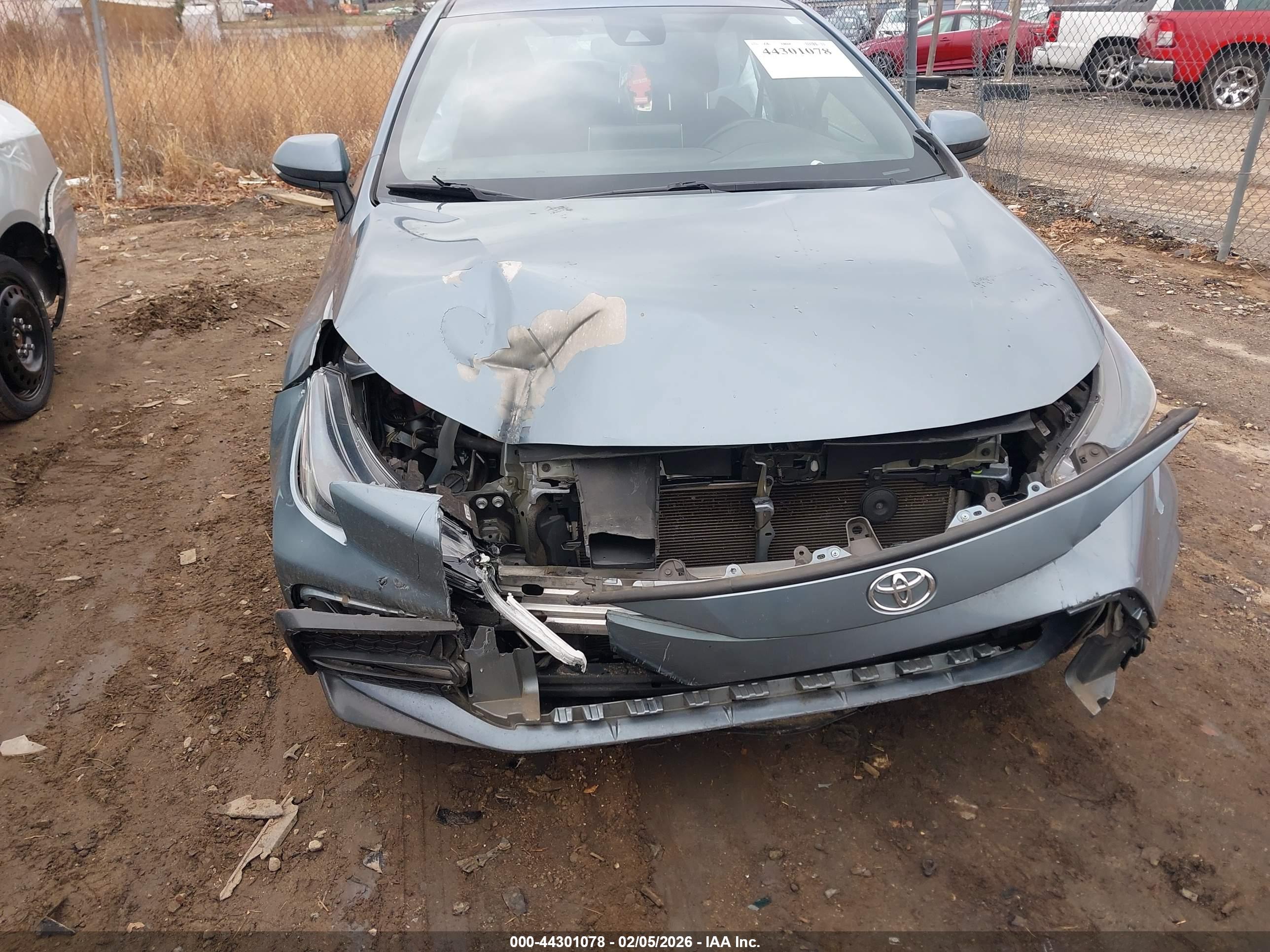 TOYOTA COROLLA image 6