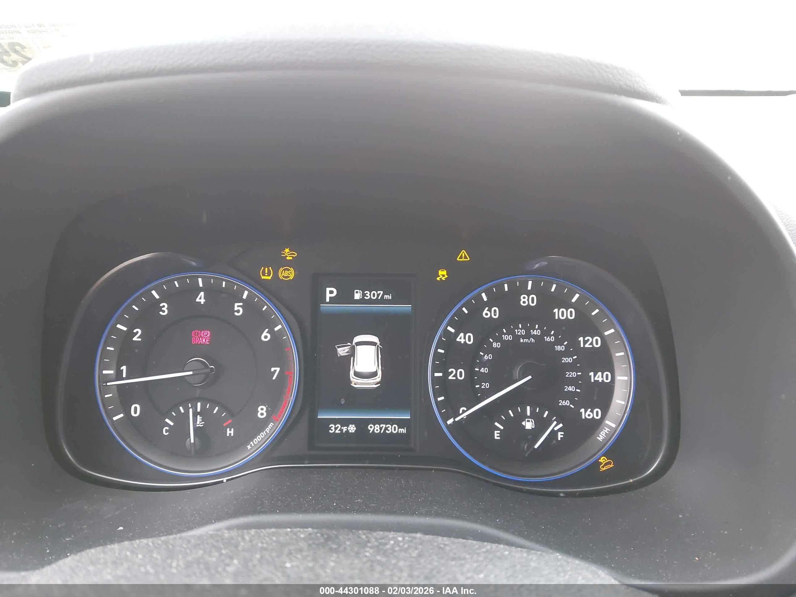 HYUNDAI KONA image 7