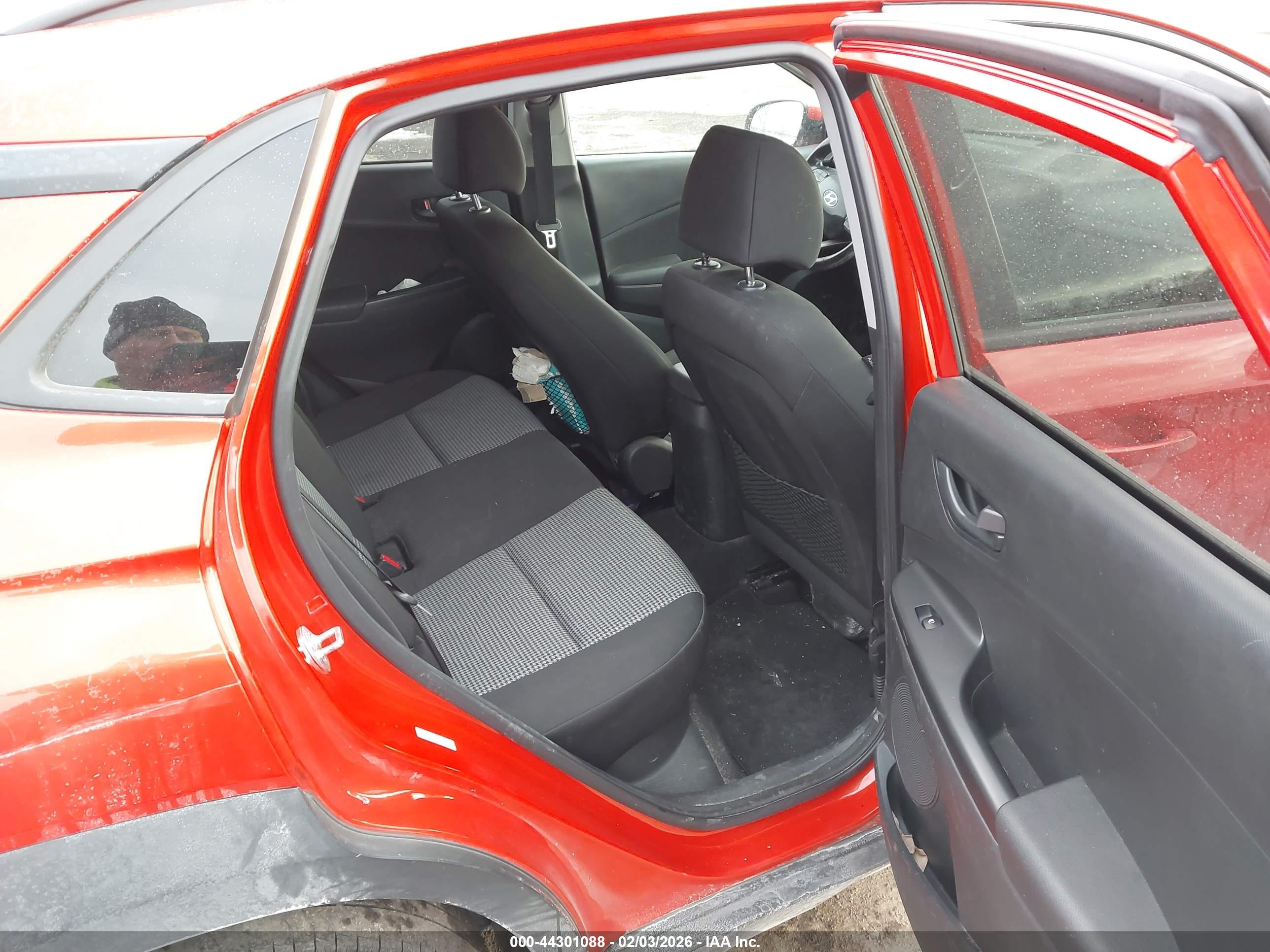 HYUNDAI KONA image 8