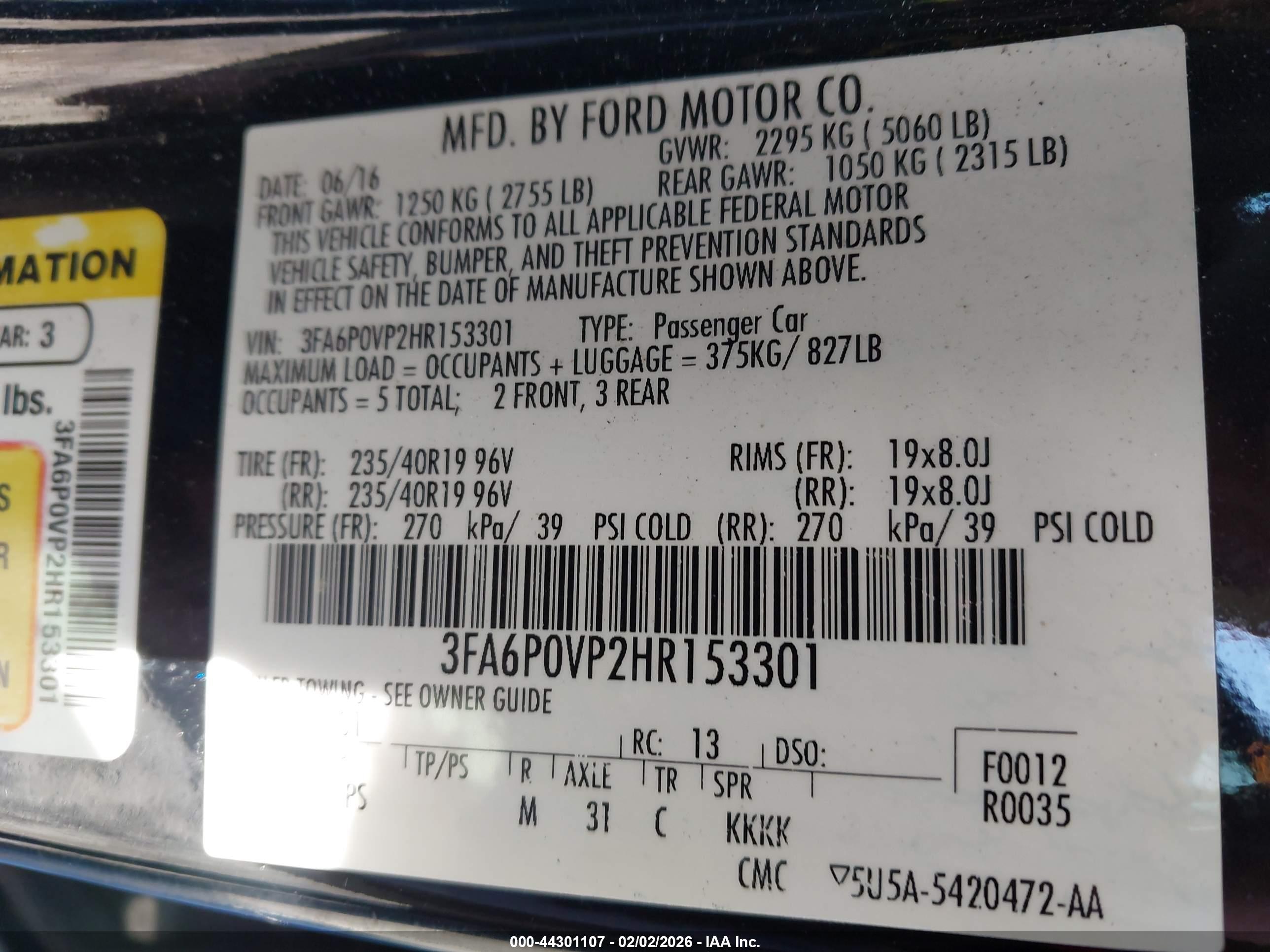 FORD FUSION image 9