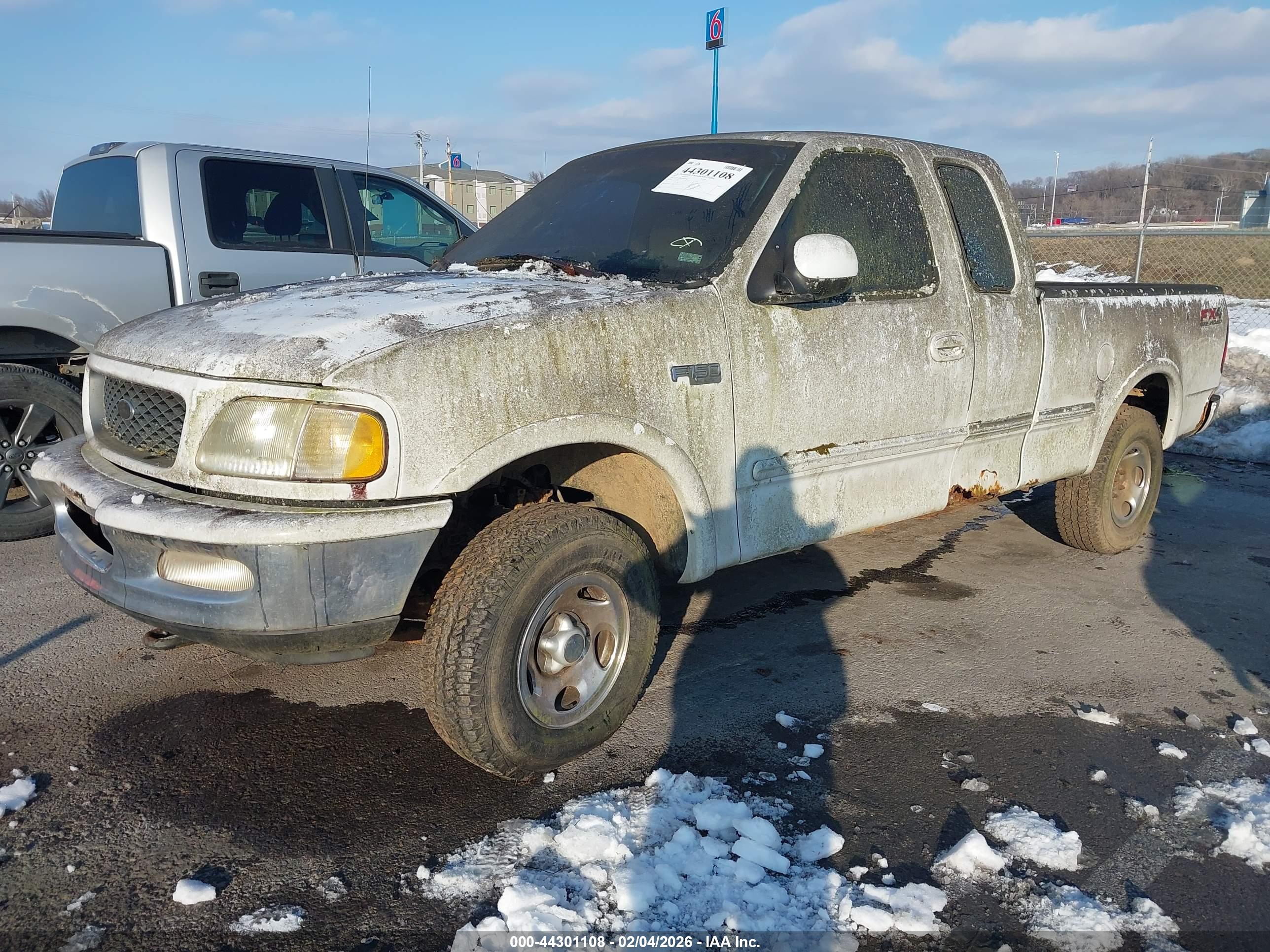 FORD F-150 image 2