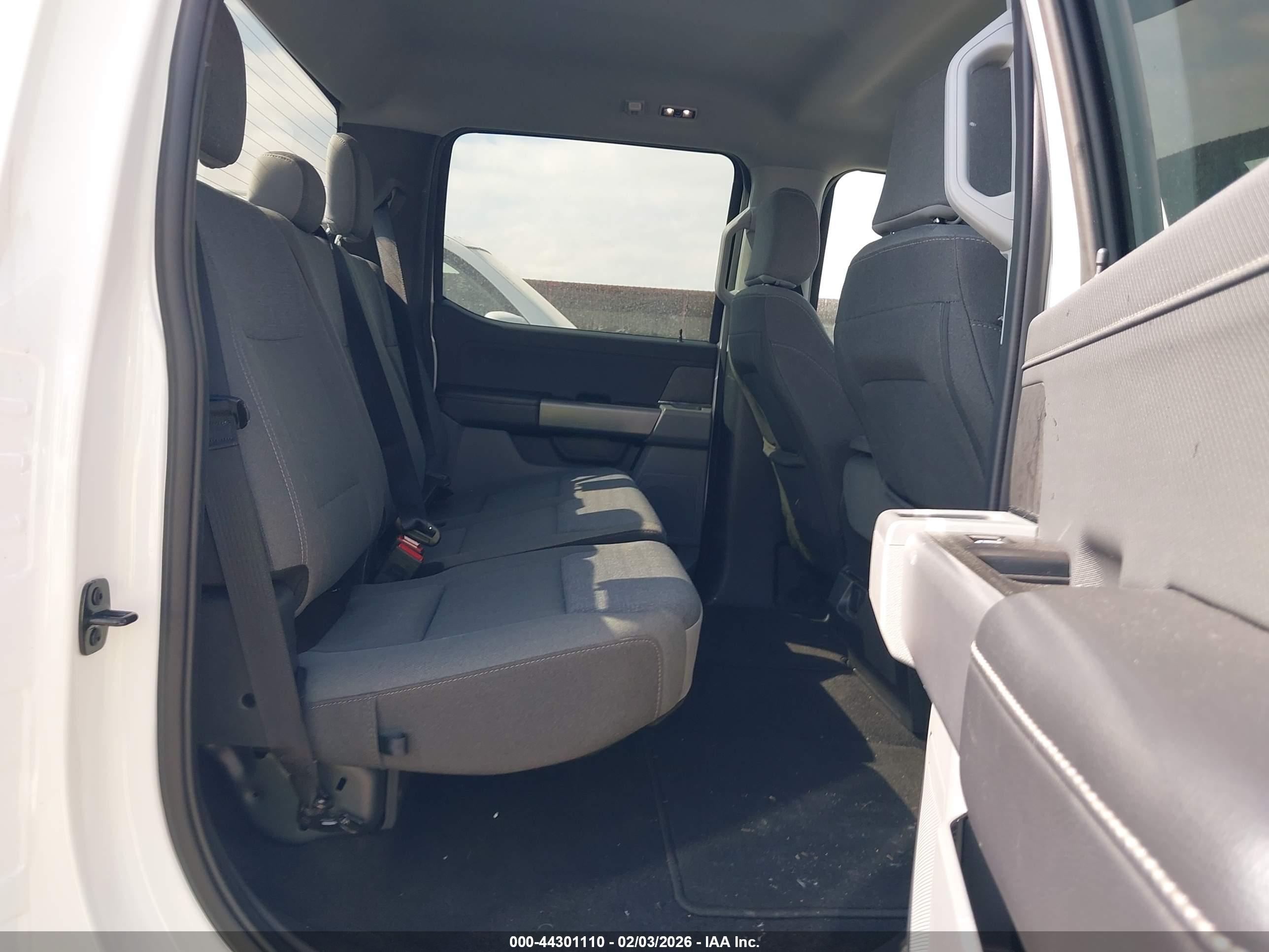 FORD F-150 image 8