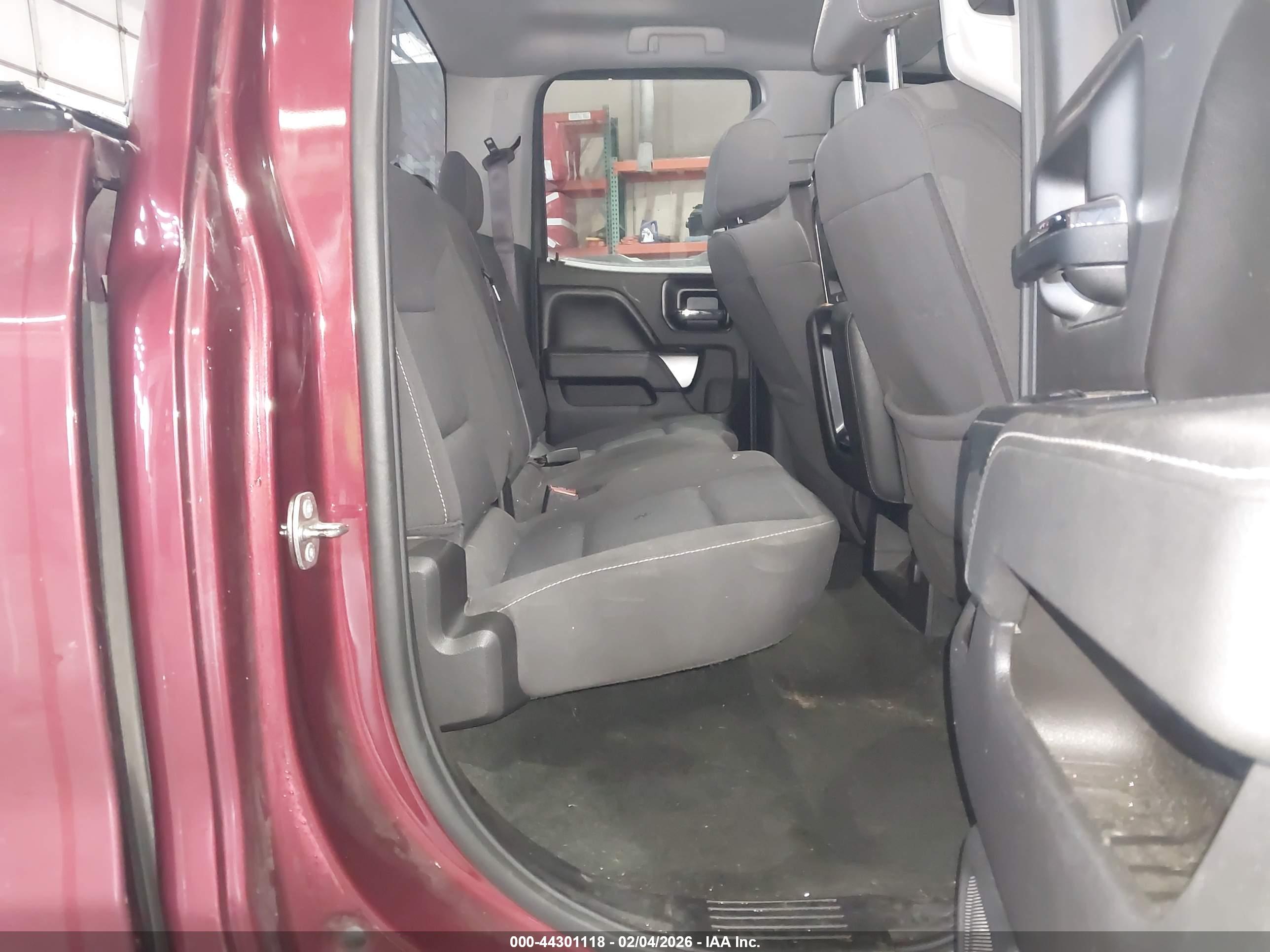 CHEVROLET SILVERADO image 8