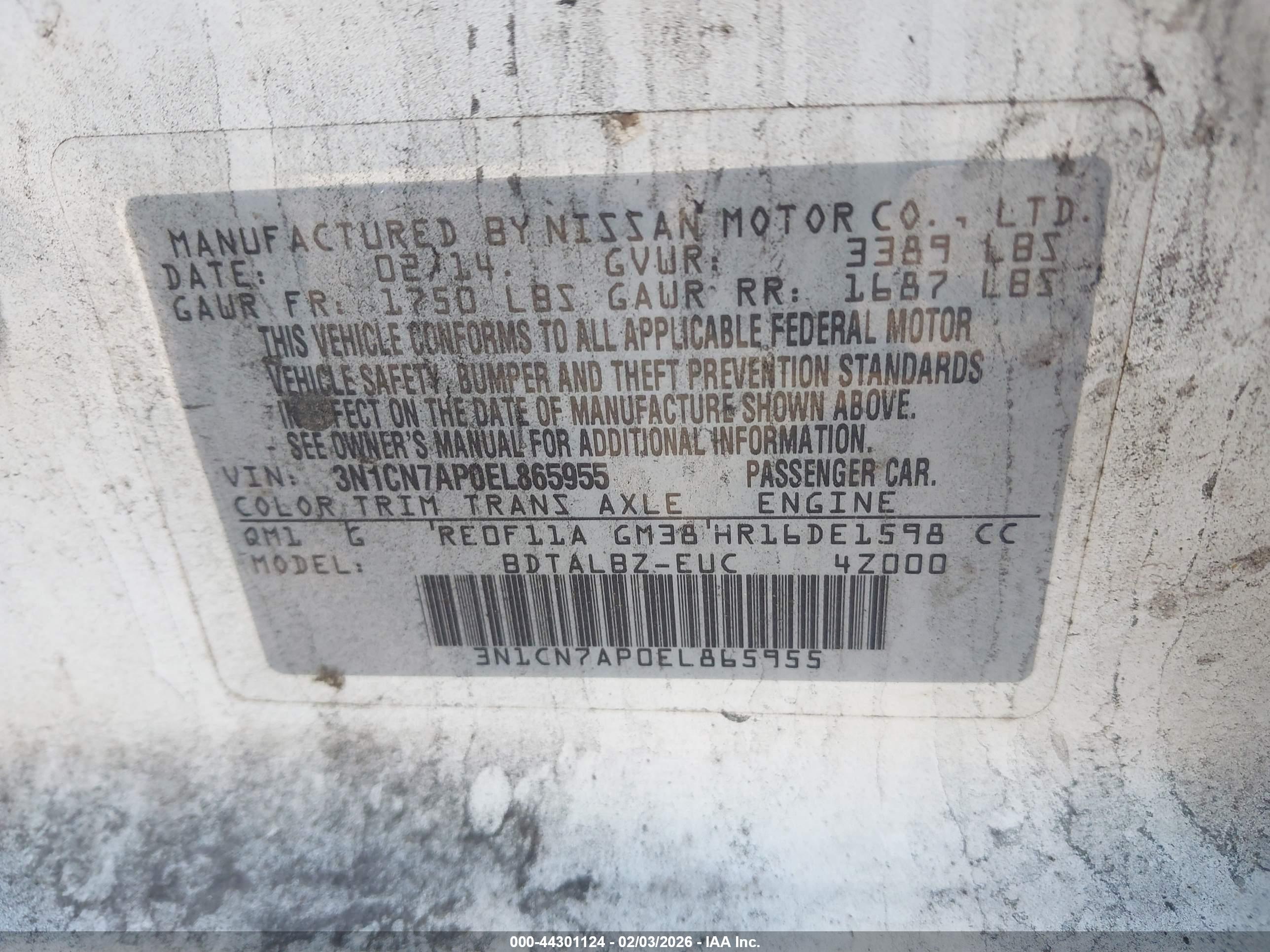 NISSAN VERSA image 9