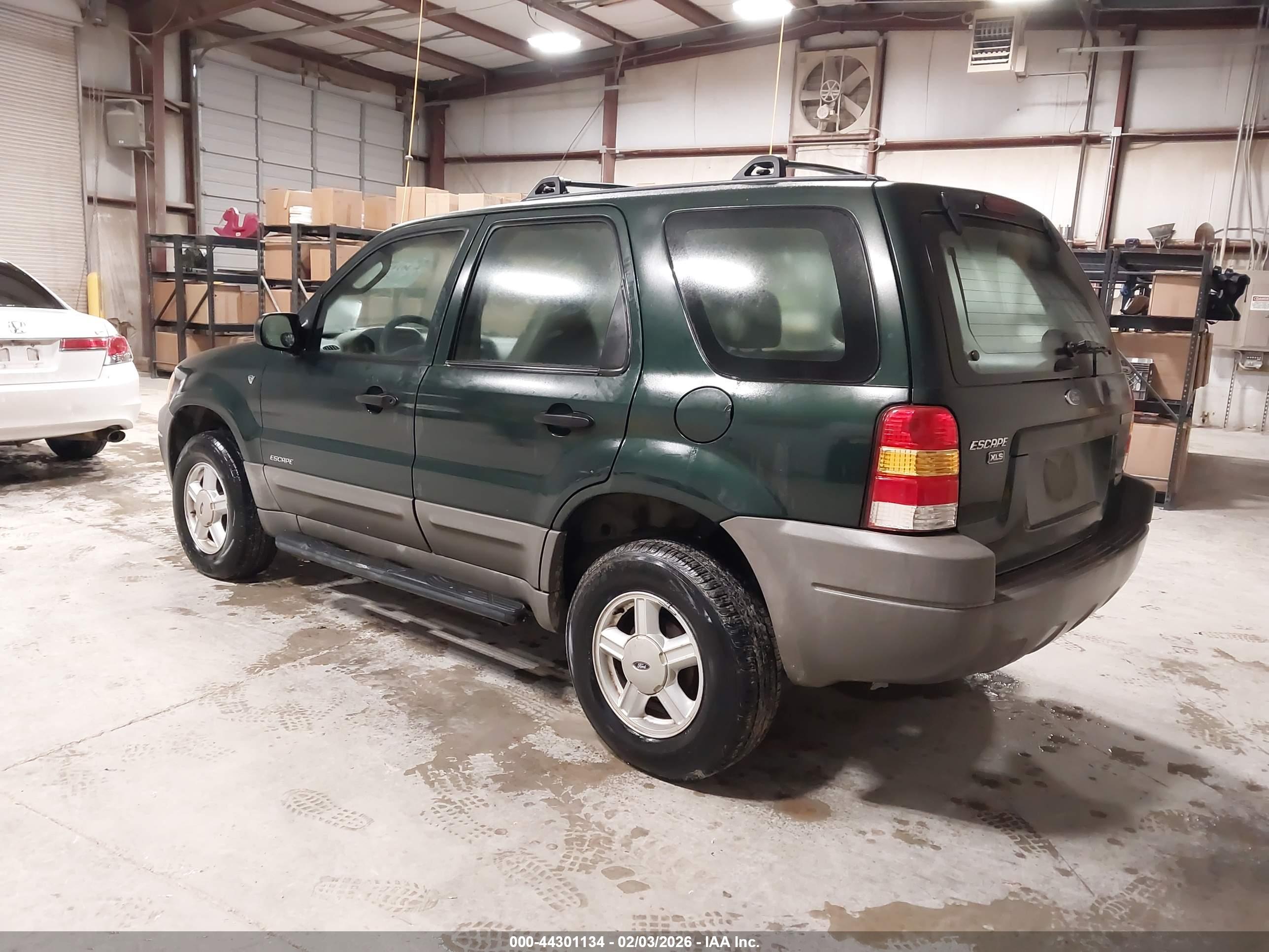 FORD ESCAPE image 3