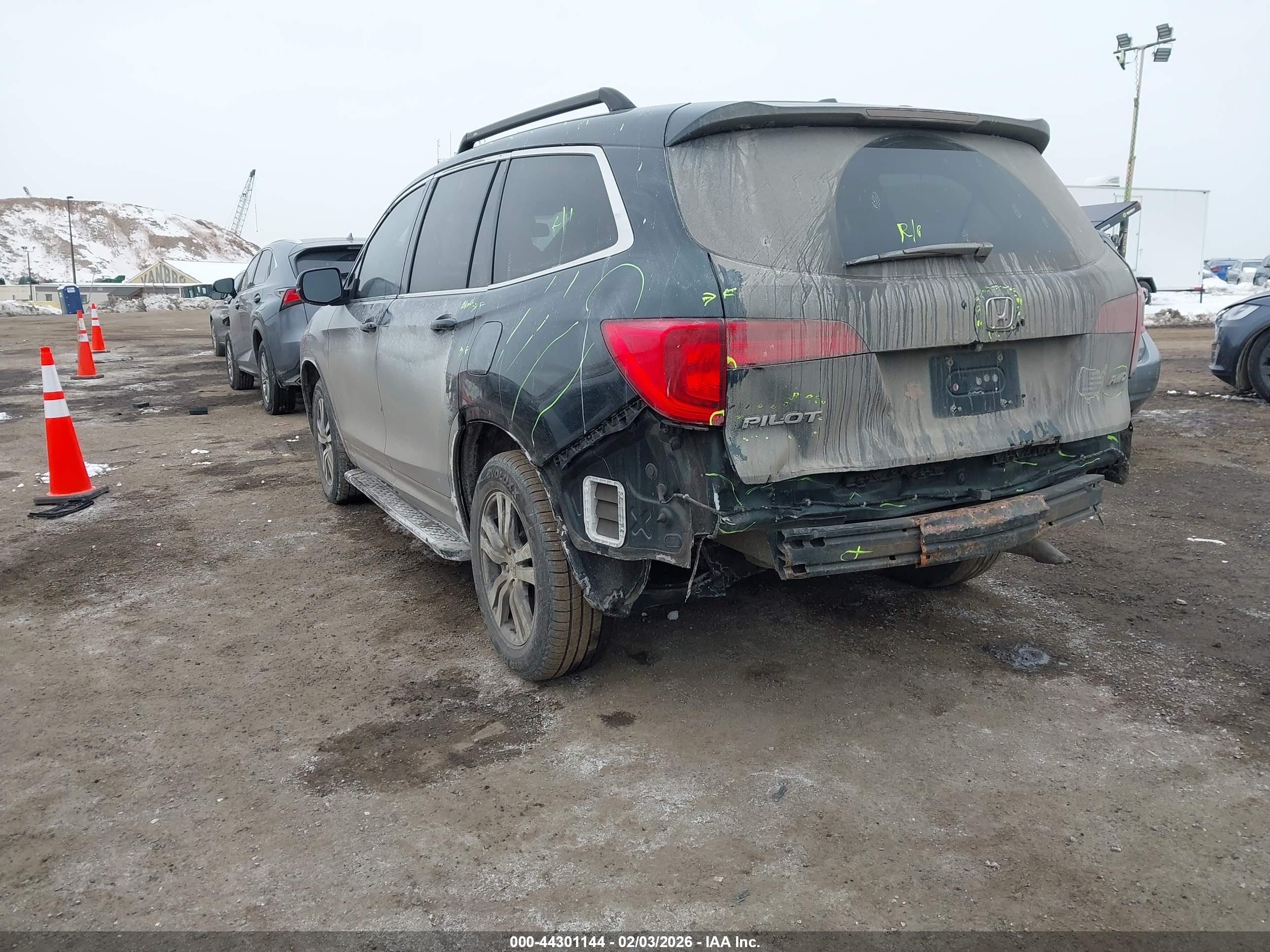 HONDA PILOT image 3