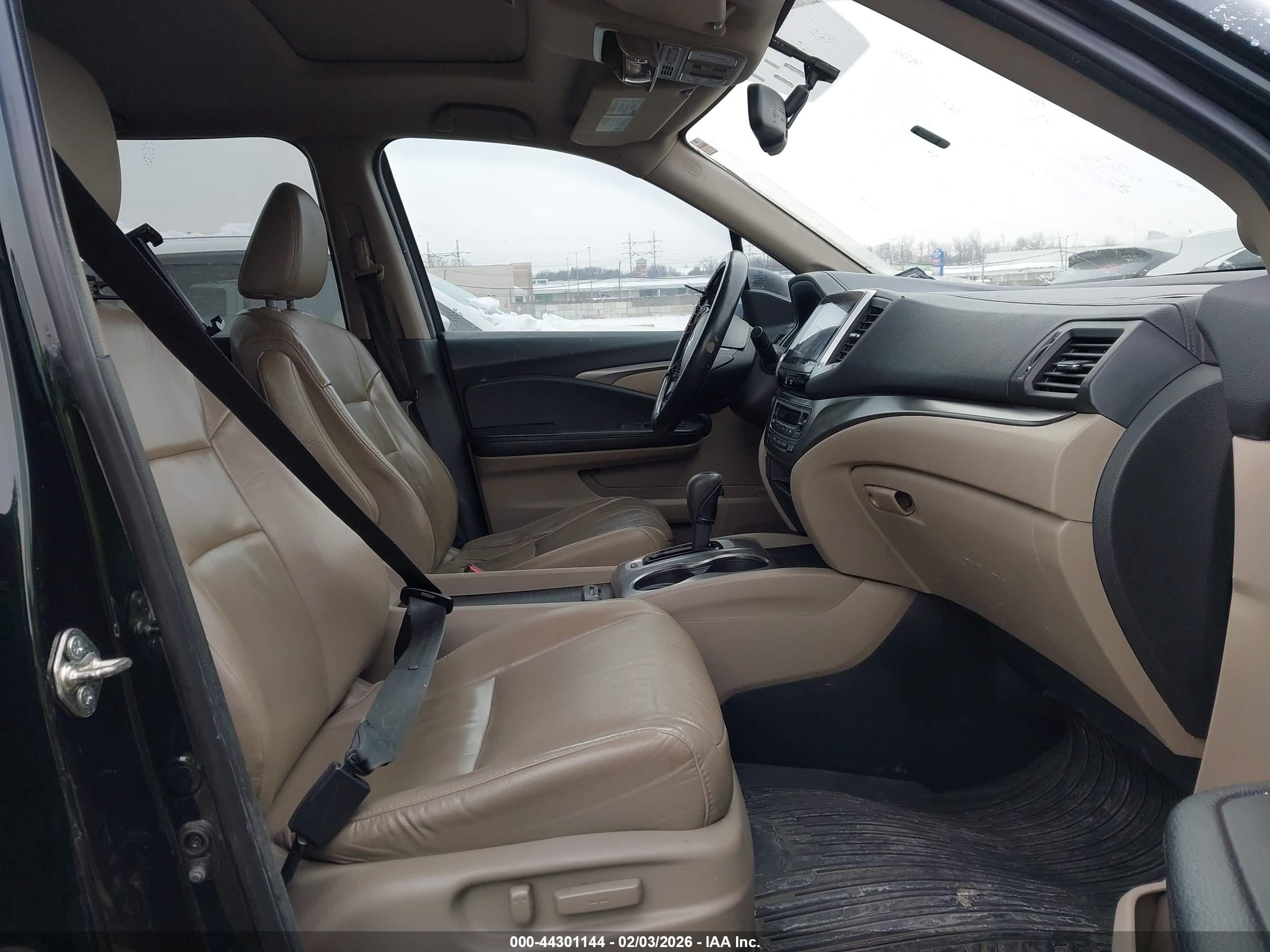 HONDA PILOT image 5