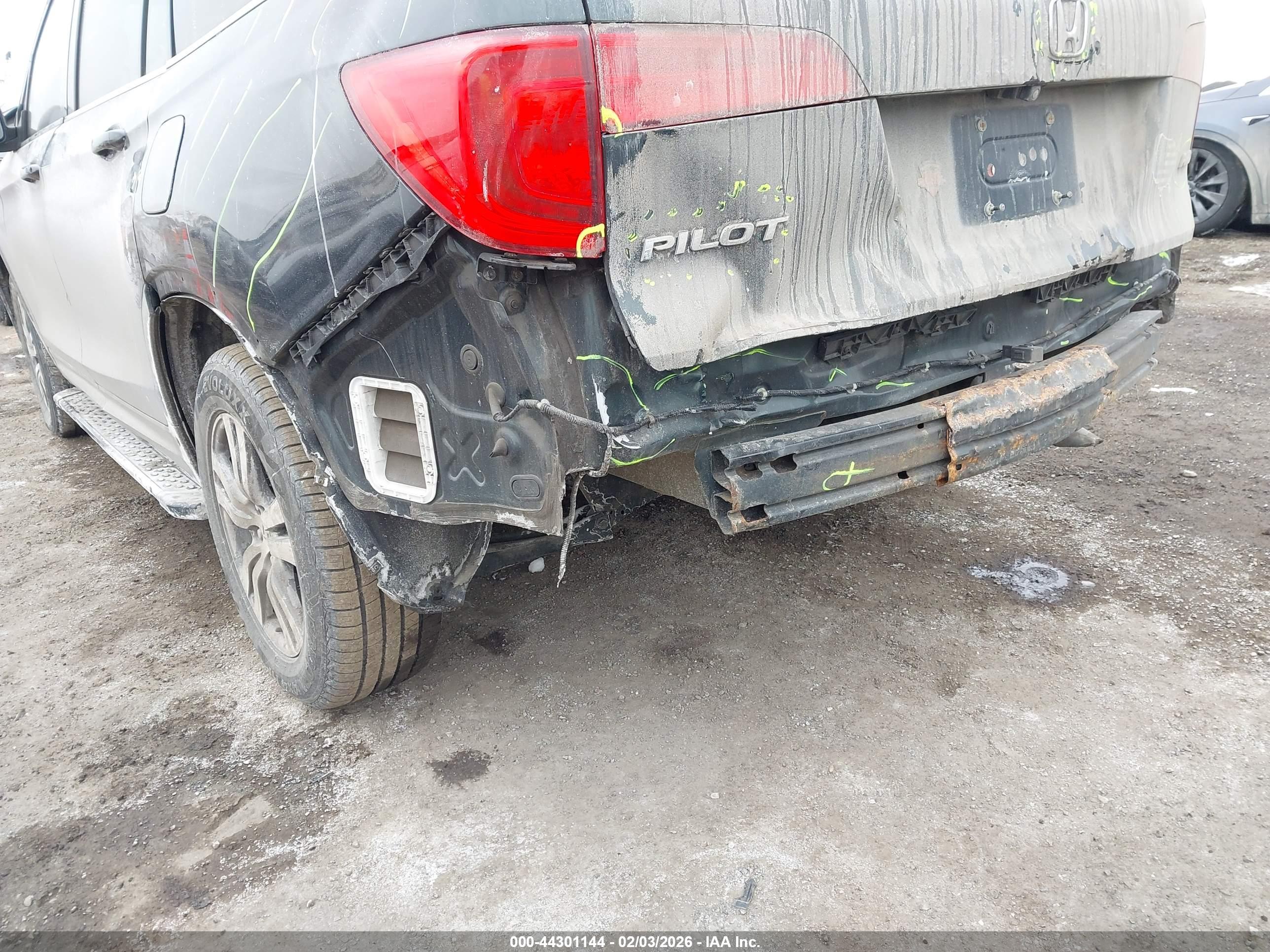 HONDA PILOT image 6