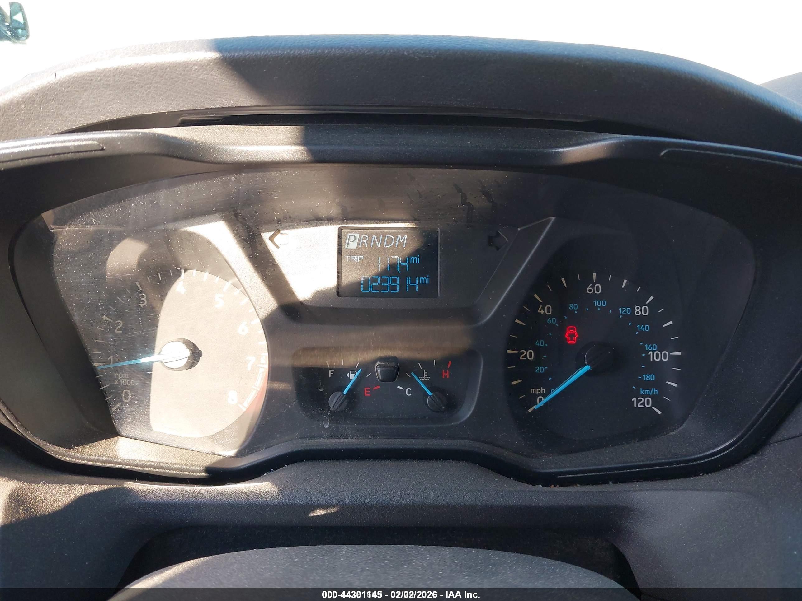 FORD TRANSIT-150 image 7