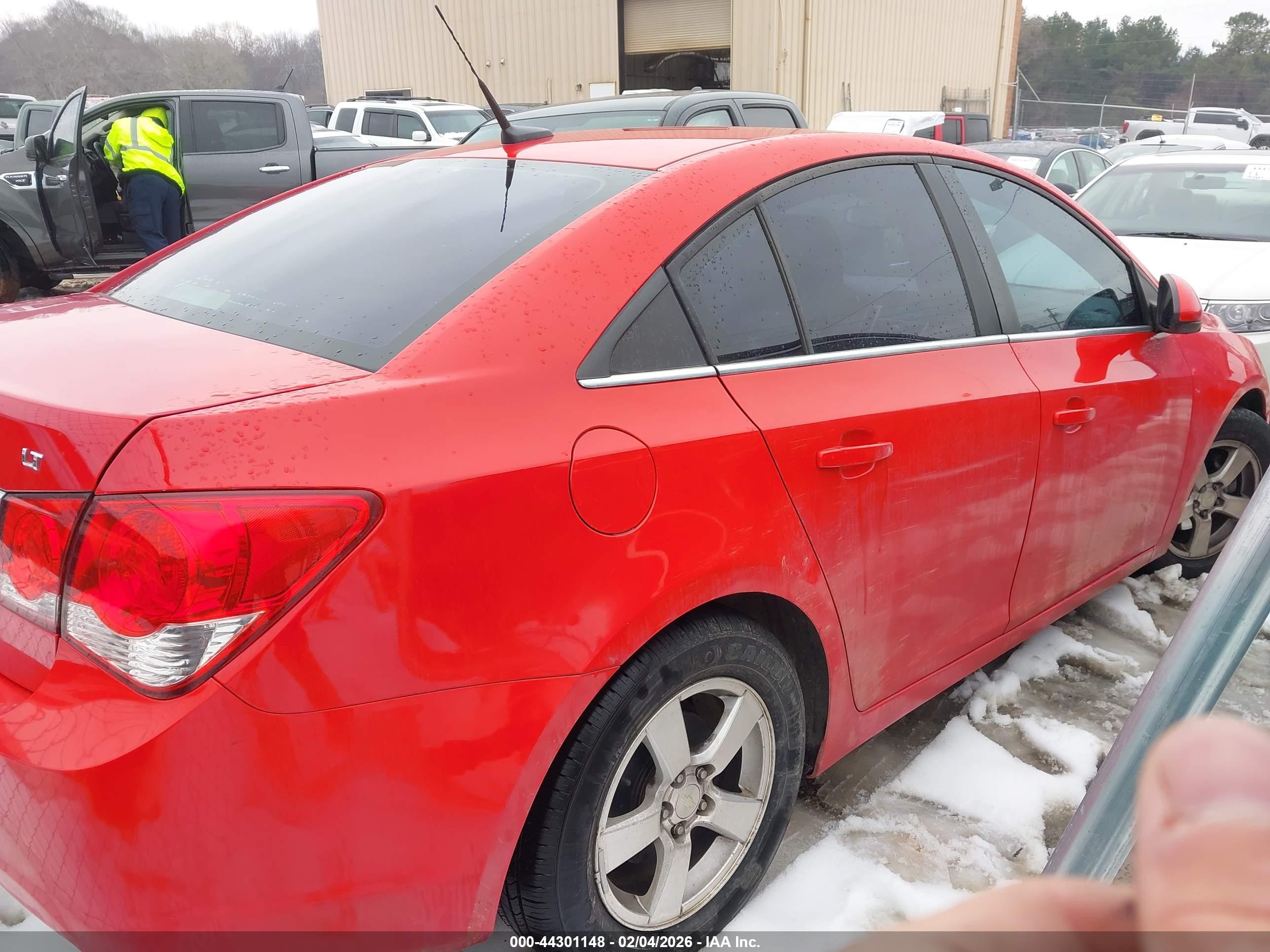 CHEVROLET CRUZE image 4