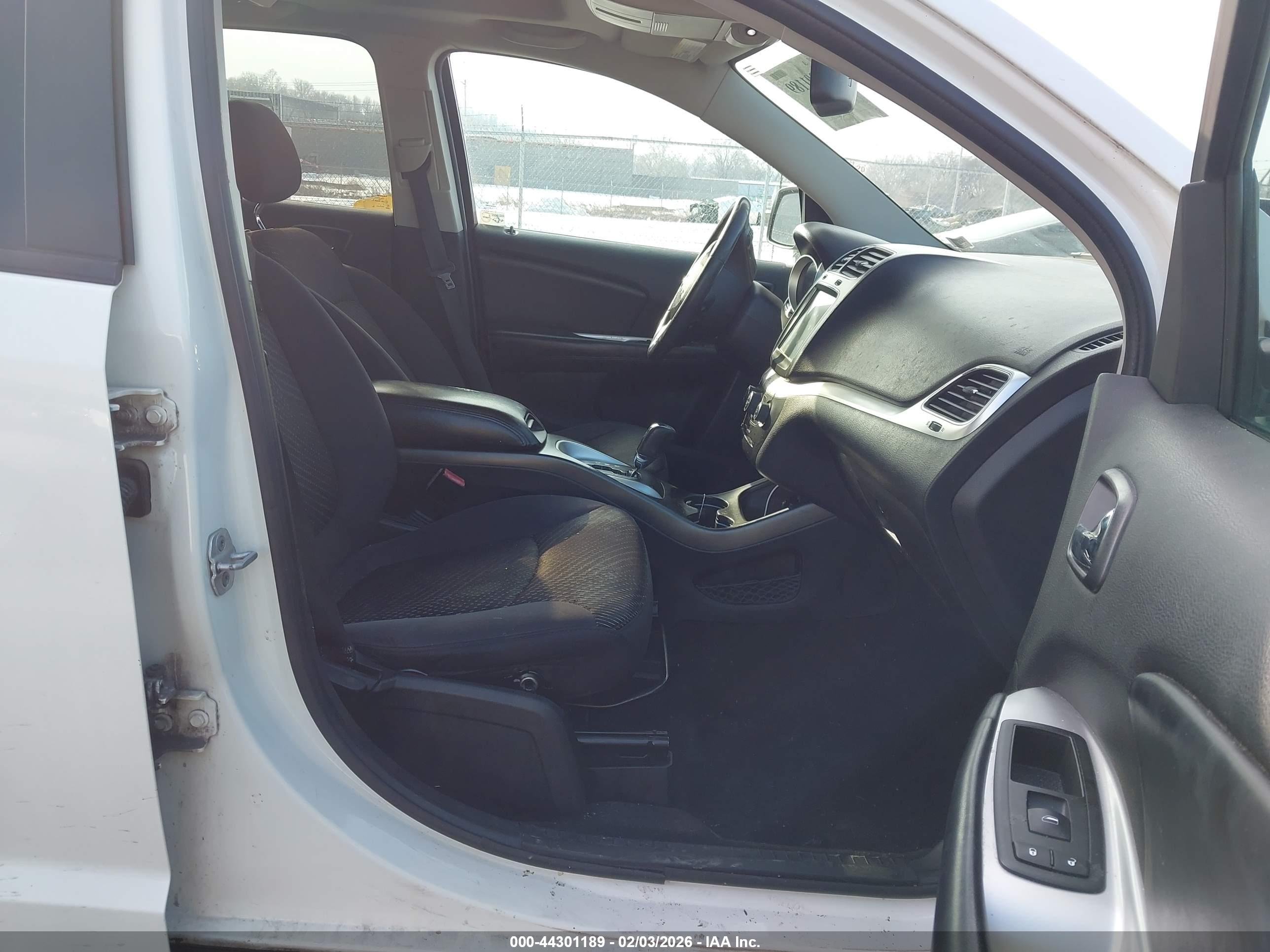 DODGE JOURNEY image 5