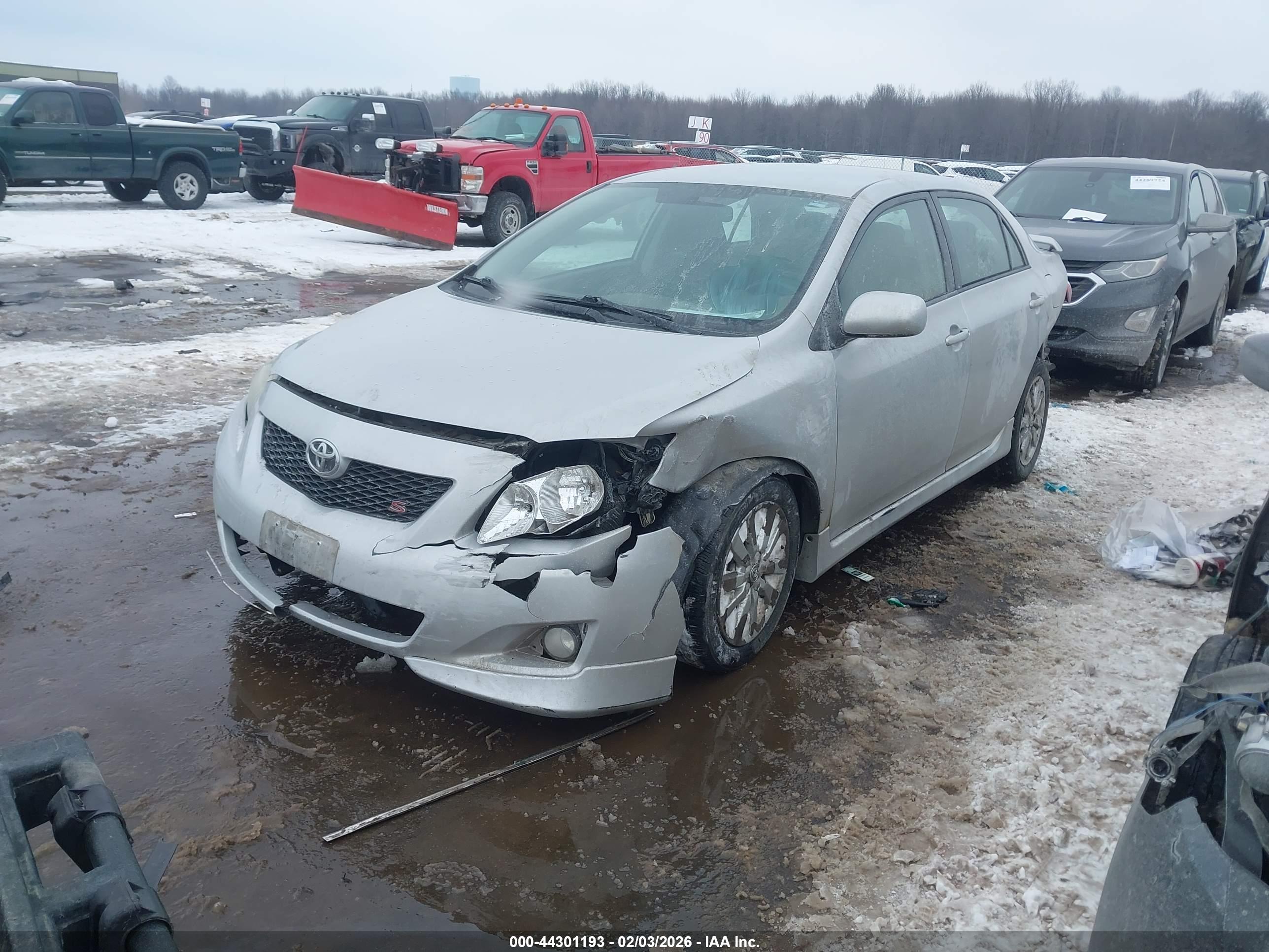 TOYOTA COROLLA image 2