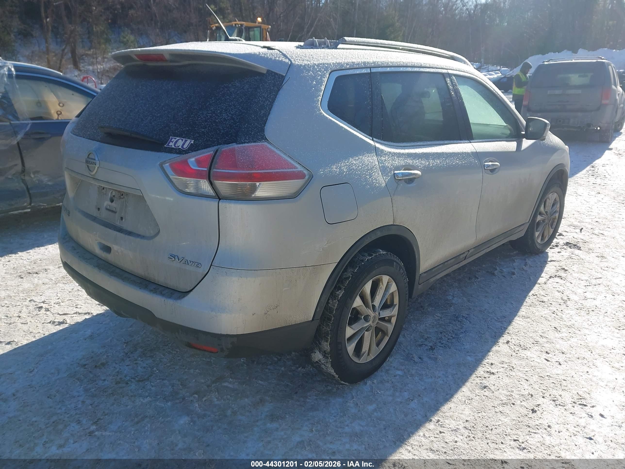 NISSAN ROGUE image 4