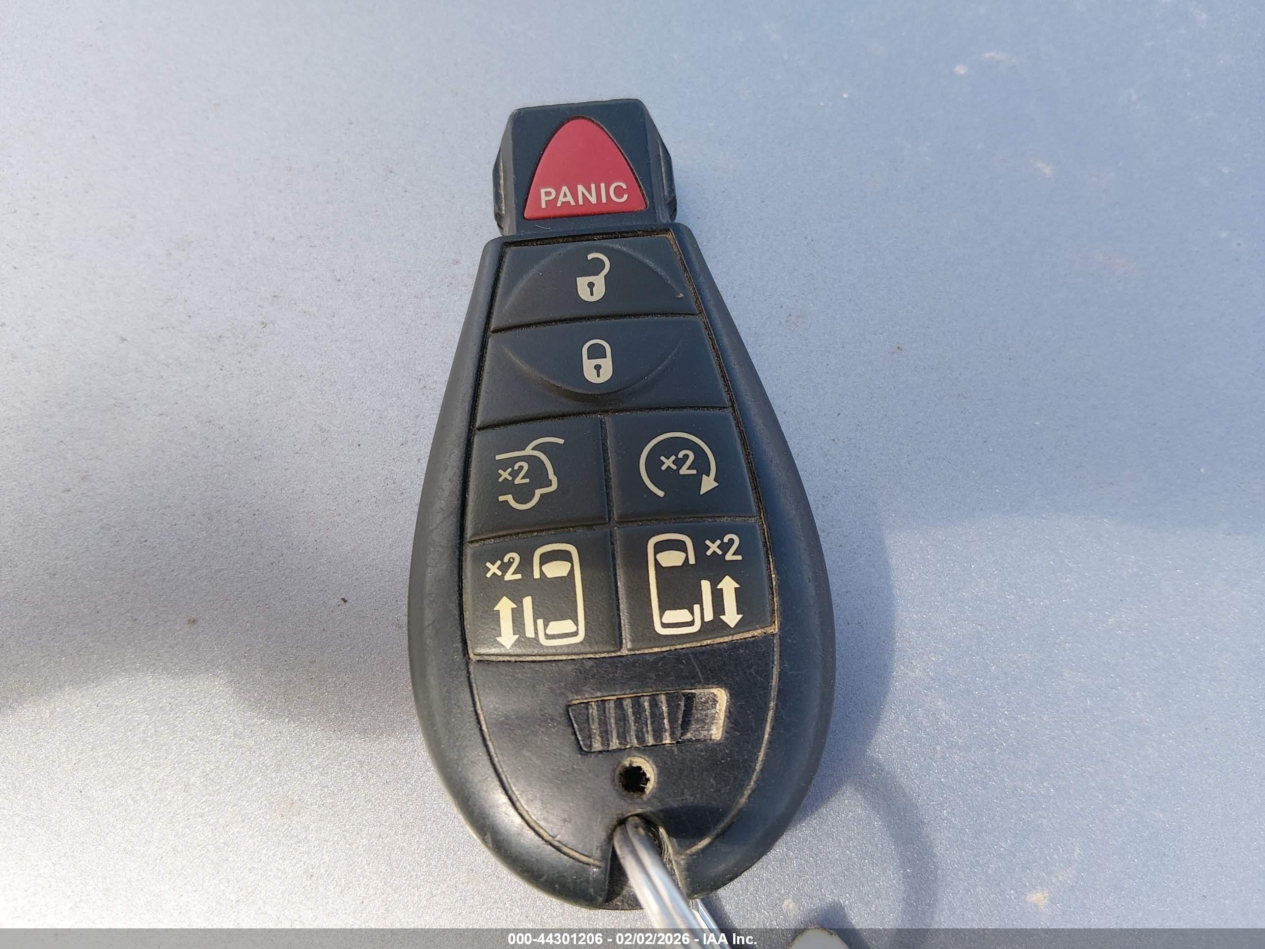 CHRYSLER TOWN image 11