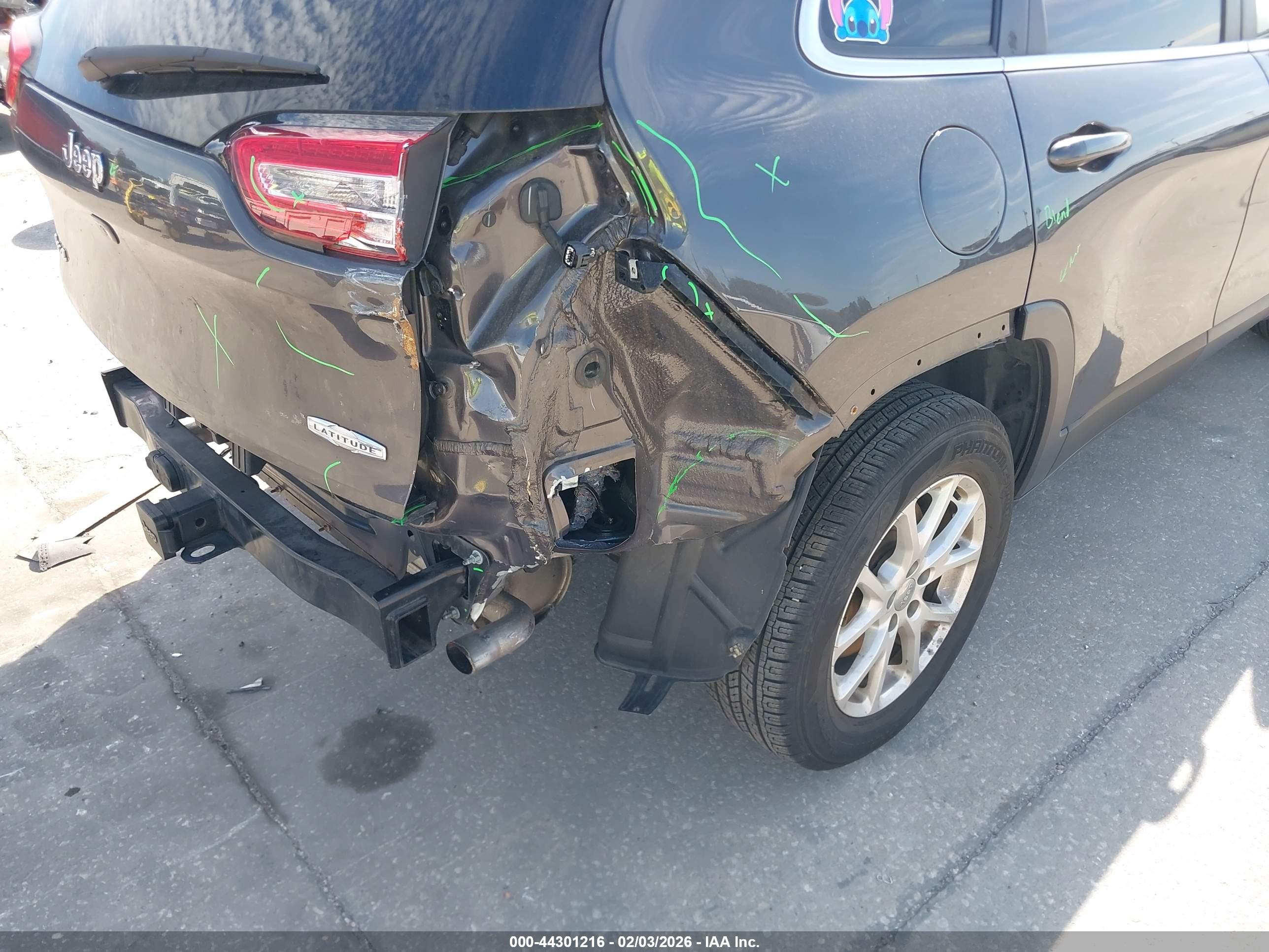 JEEP CHEROKEE image 6