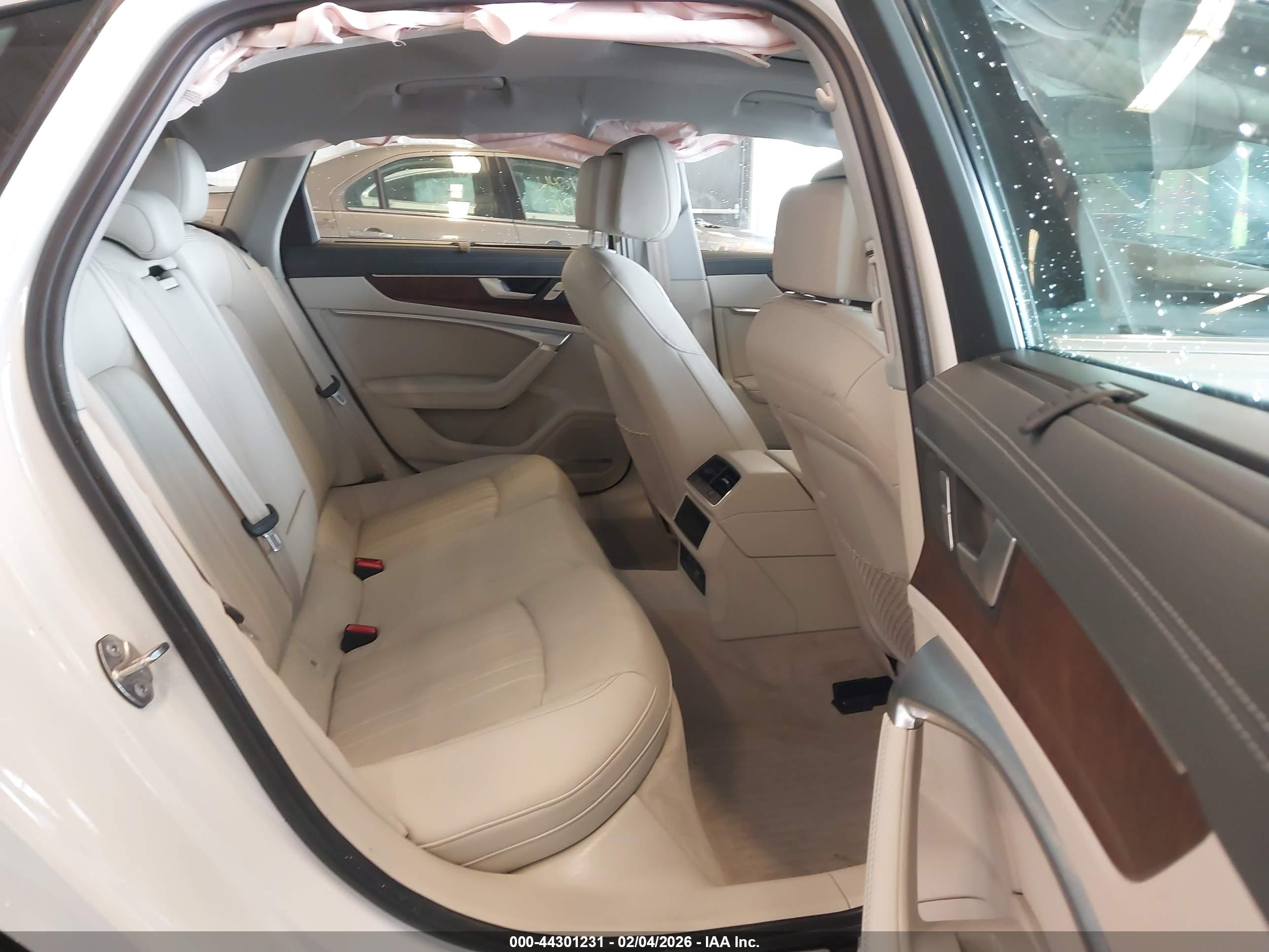 AUDI A6 image 8