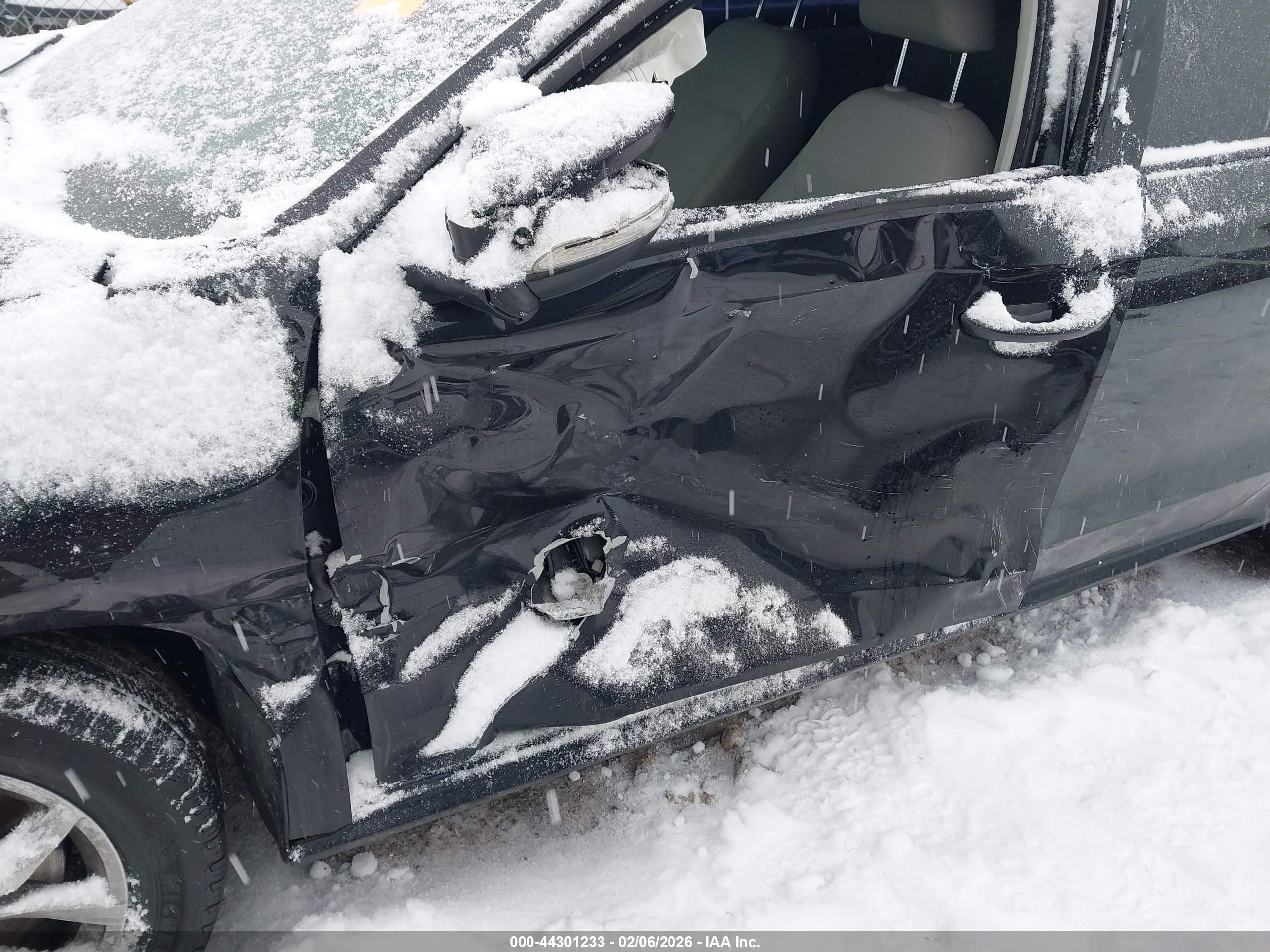 VOLKSWAGEN PASSAT image 6