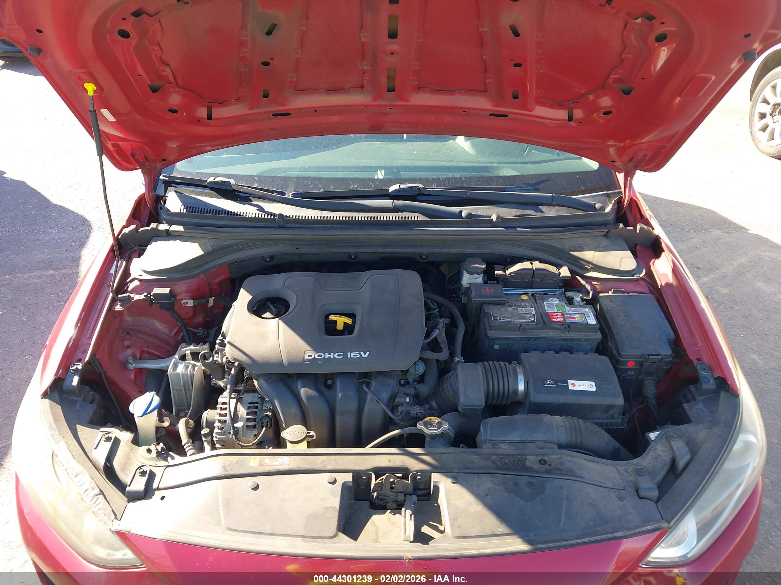 HYUNDAI ELANTRA image 10