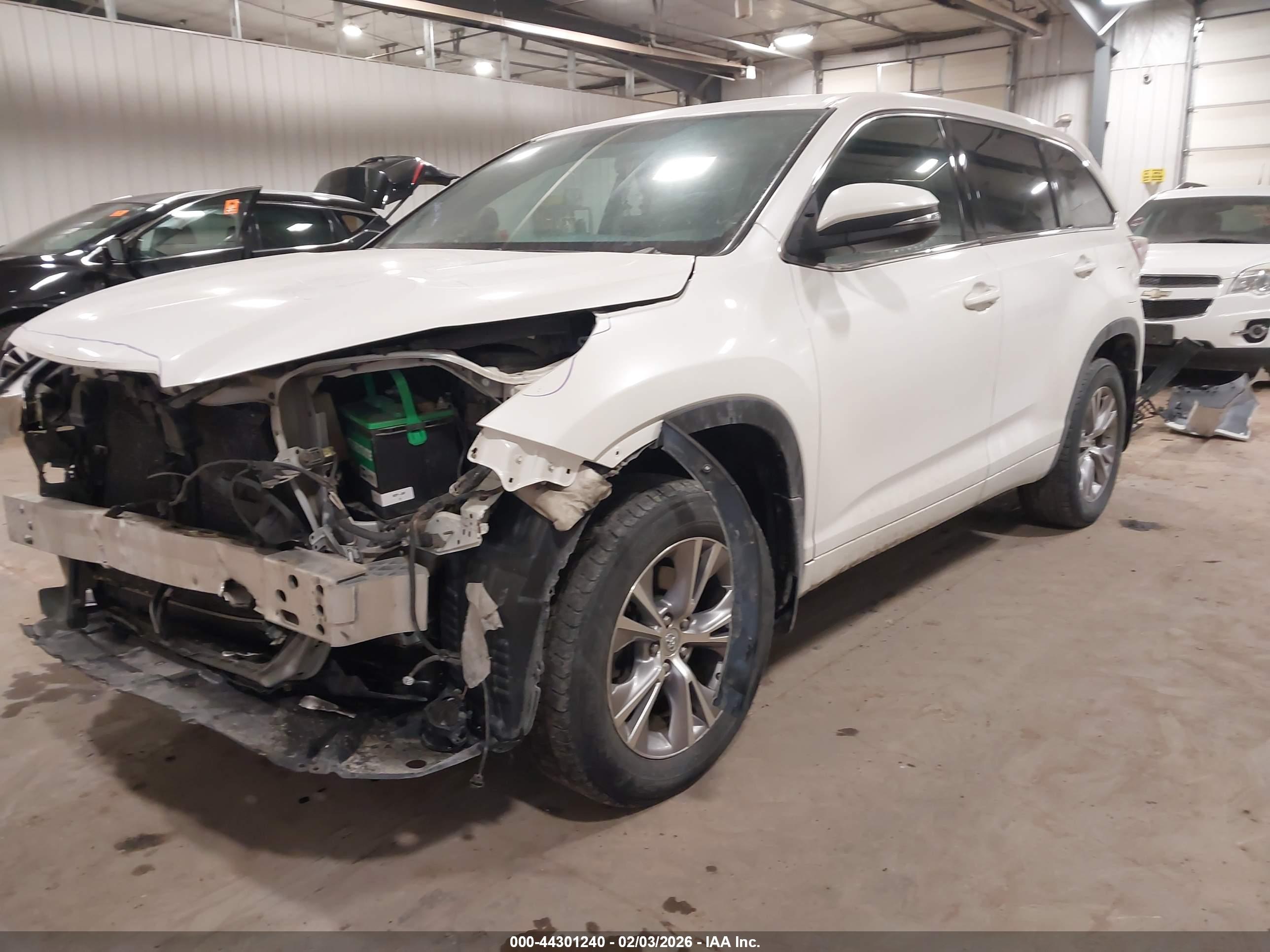 TOYOTA HIGHLANDER image 2