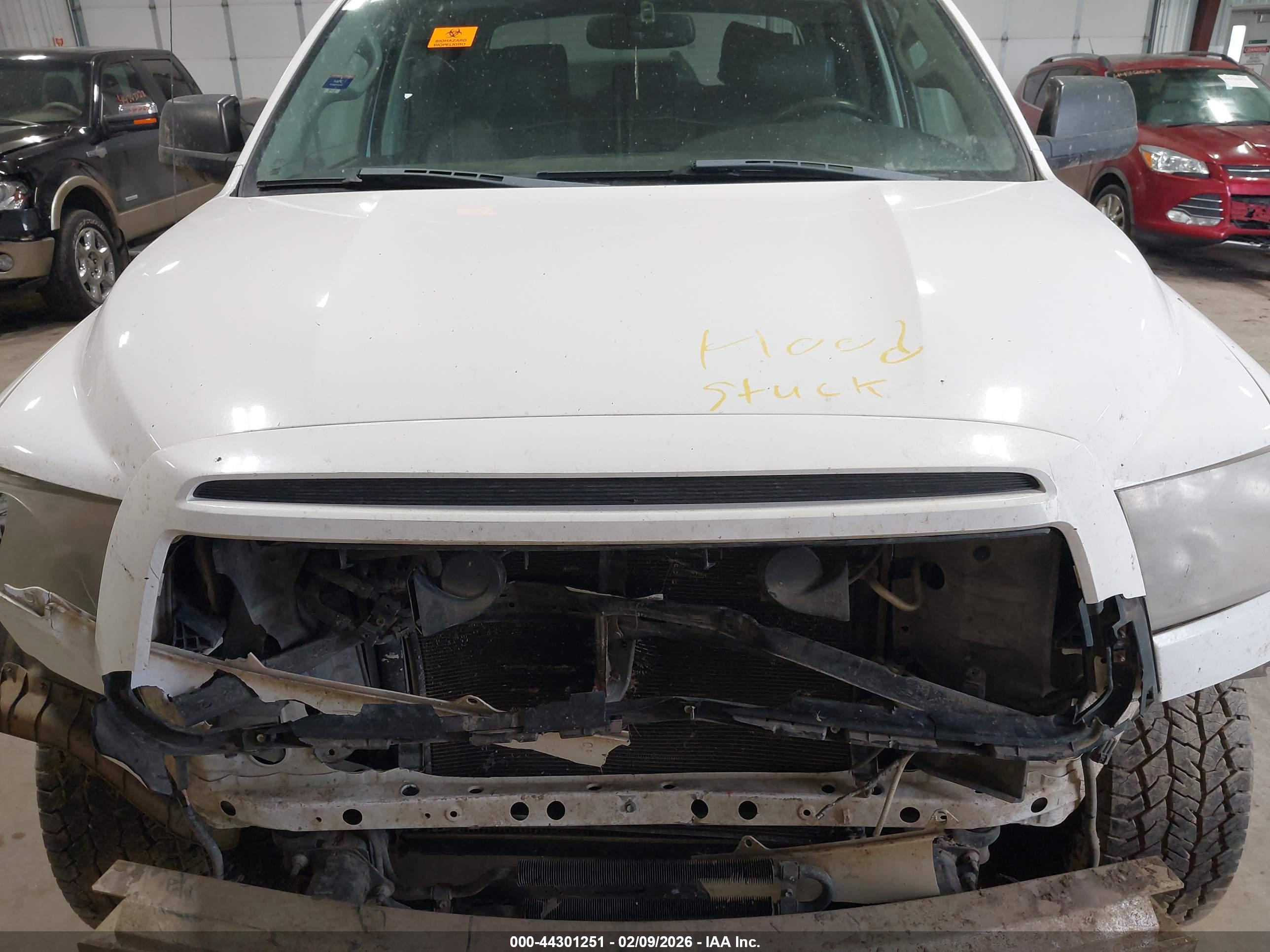 TOYOTA TUNDRA image 10