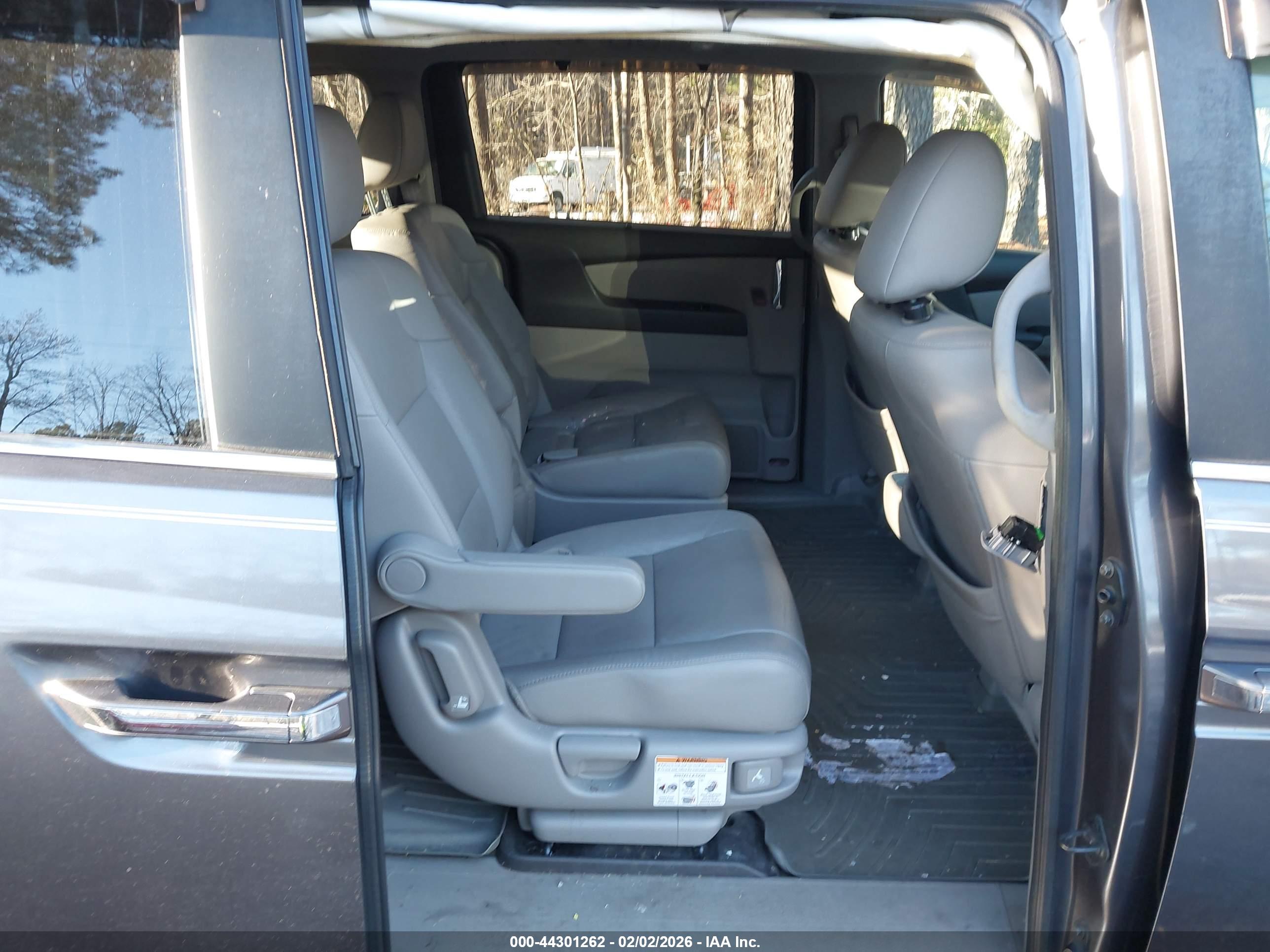 HONDA ODYSSEY image 8