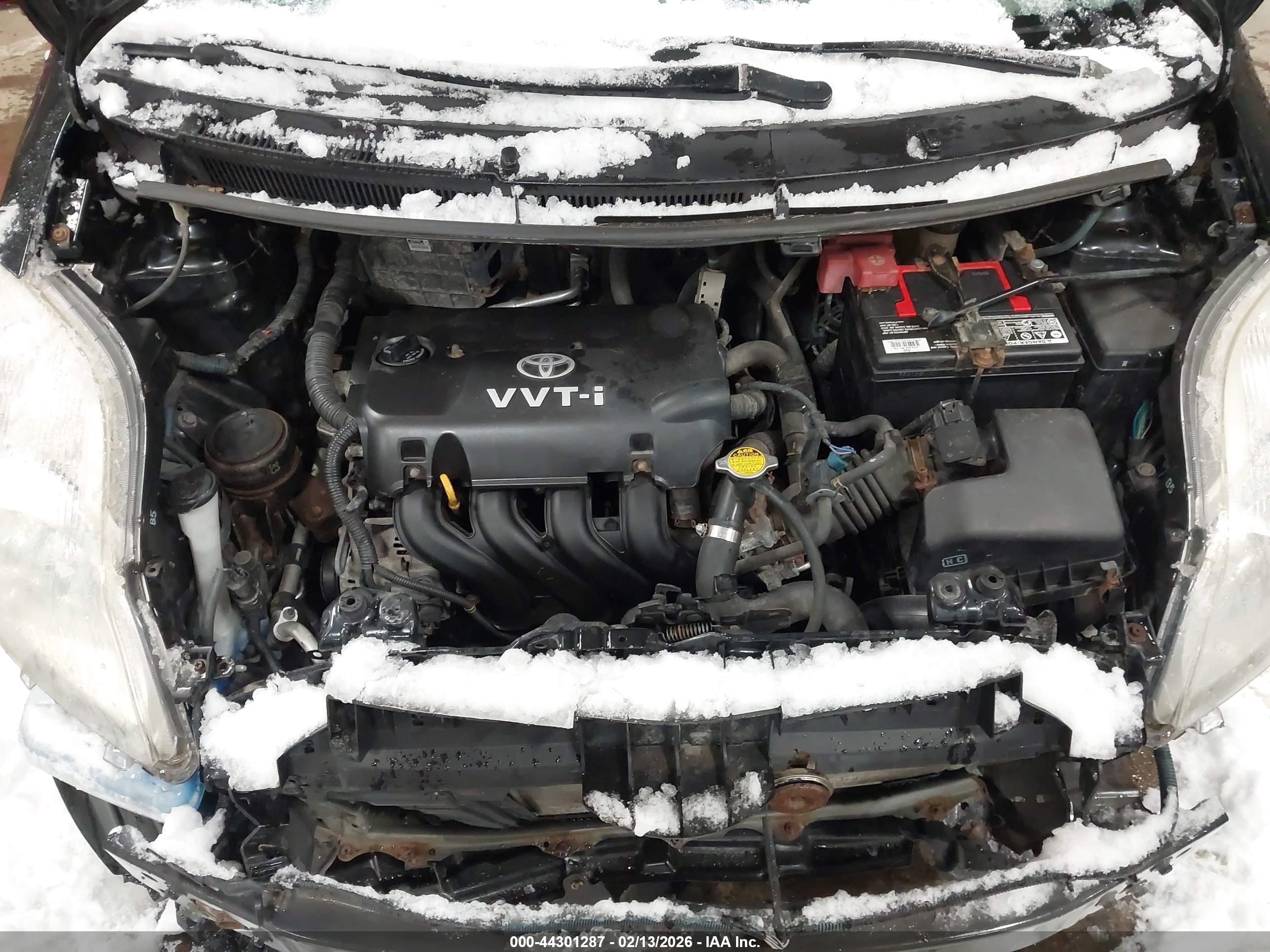 TOYOTA YARIS image 10