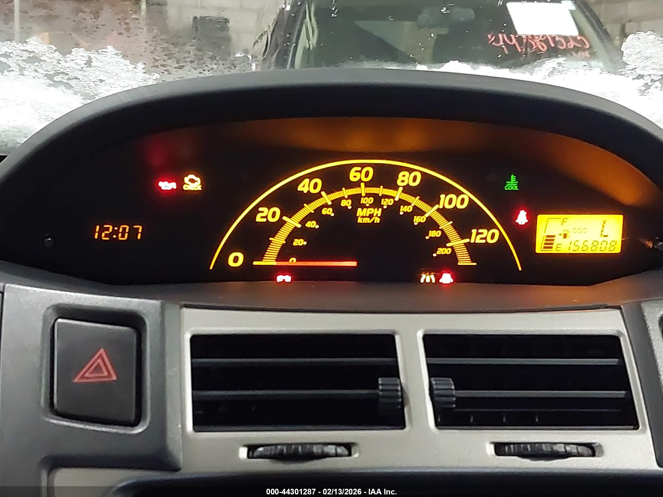 TOYOTA YARIS image 7