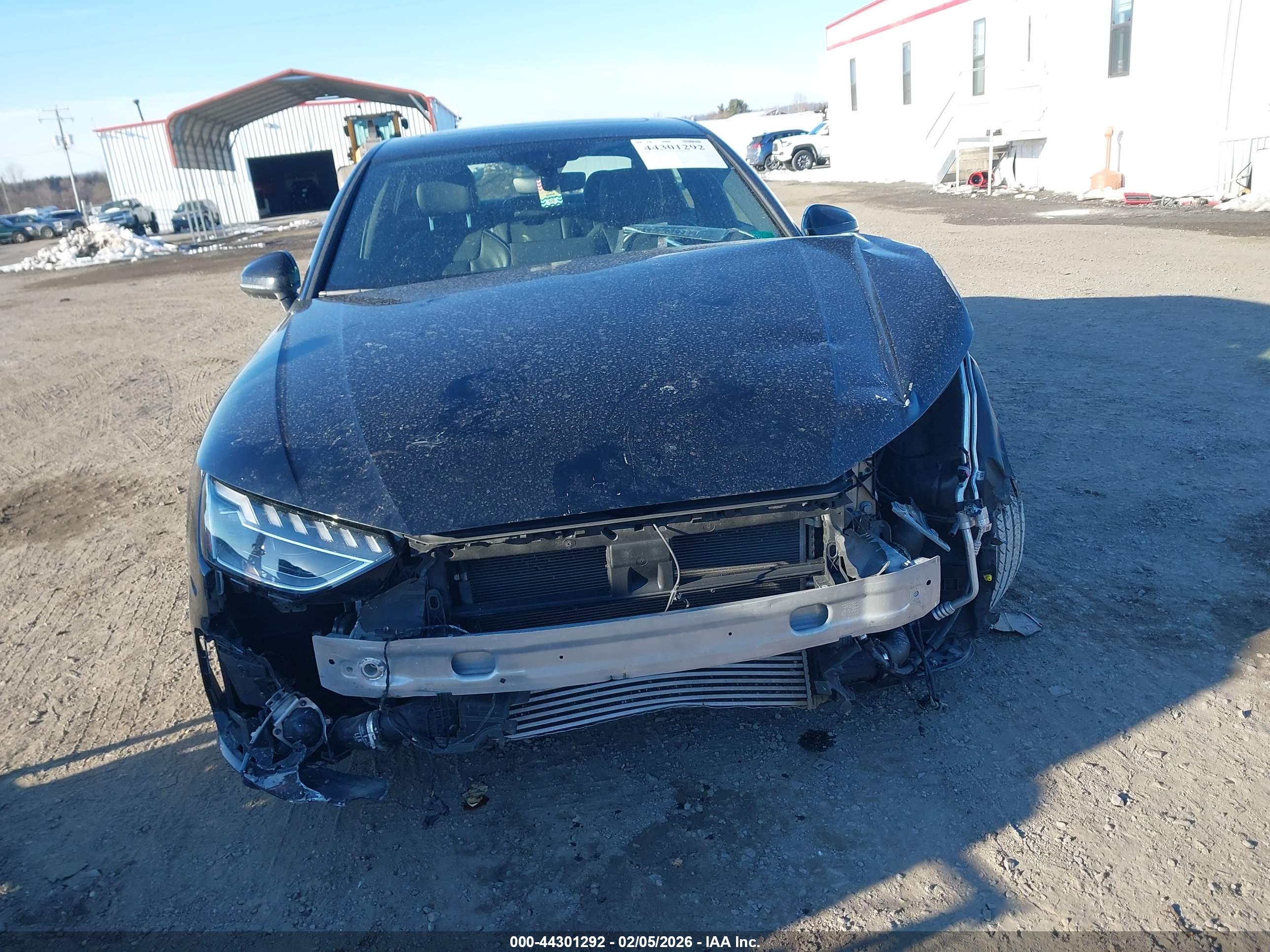AUDI A4 image 6