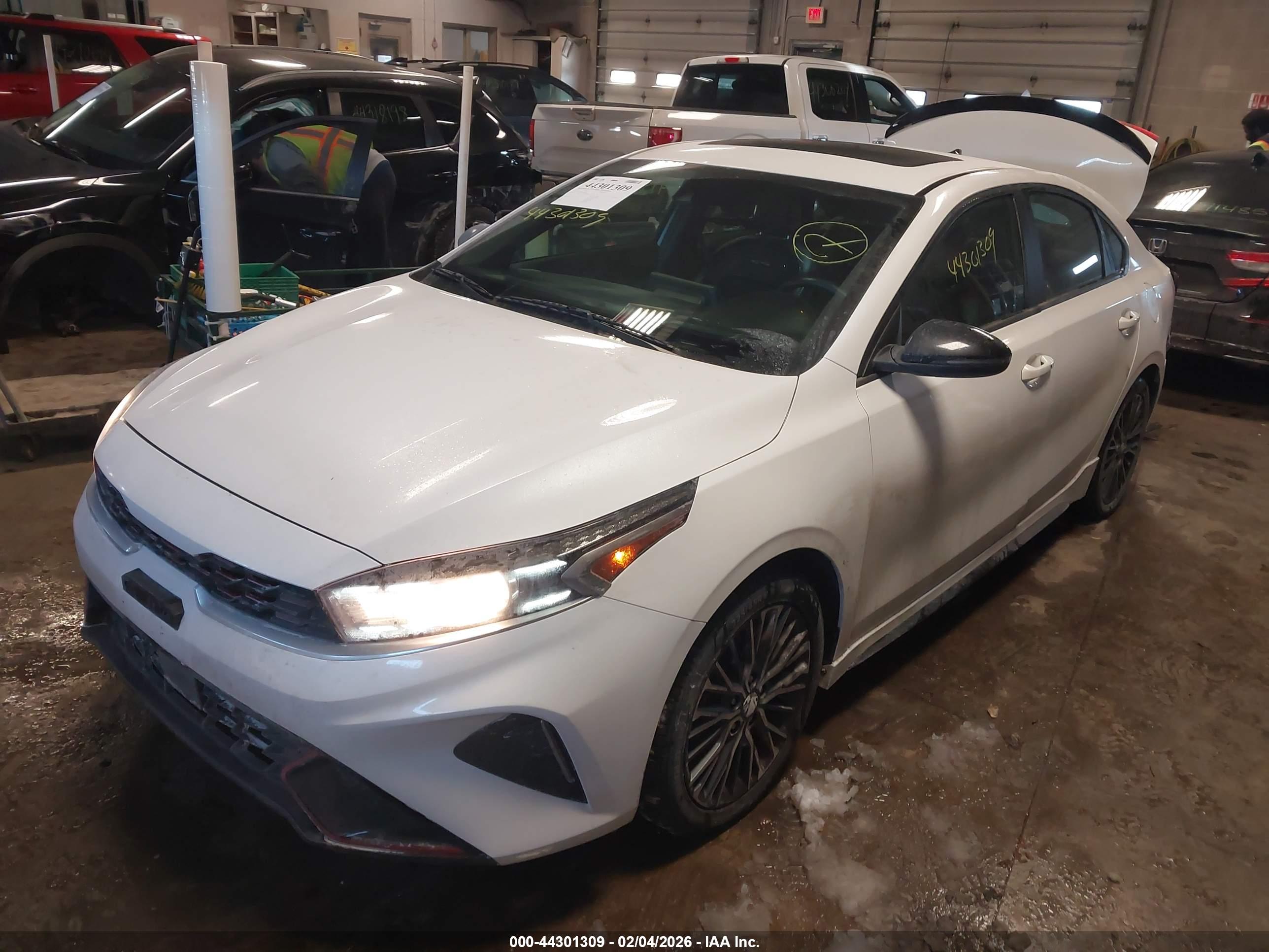 KIA FORTE image 2