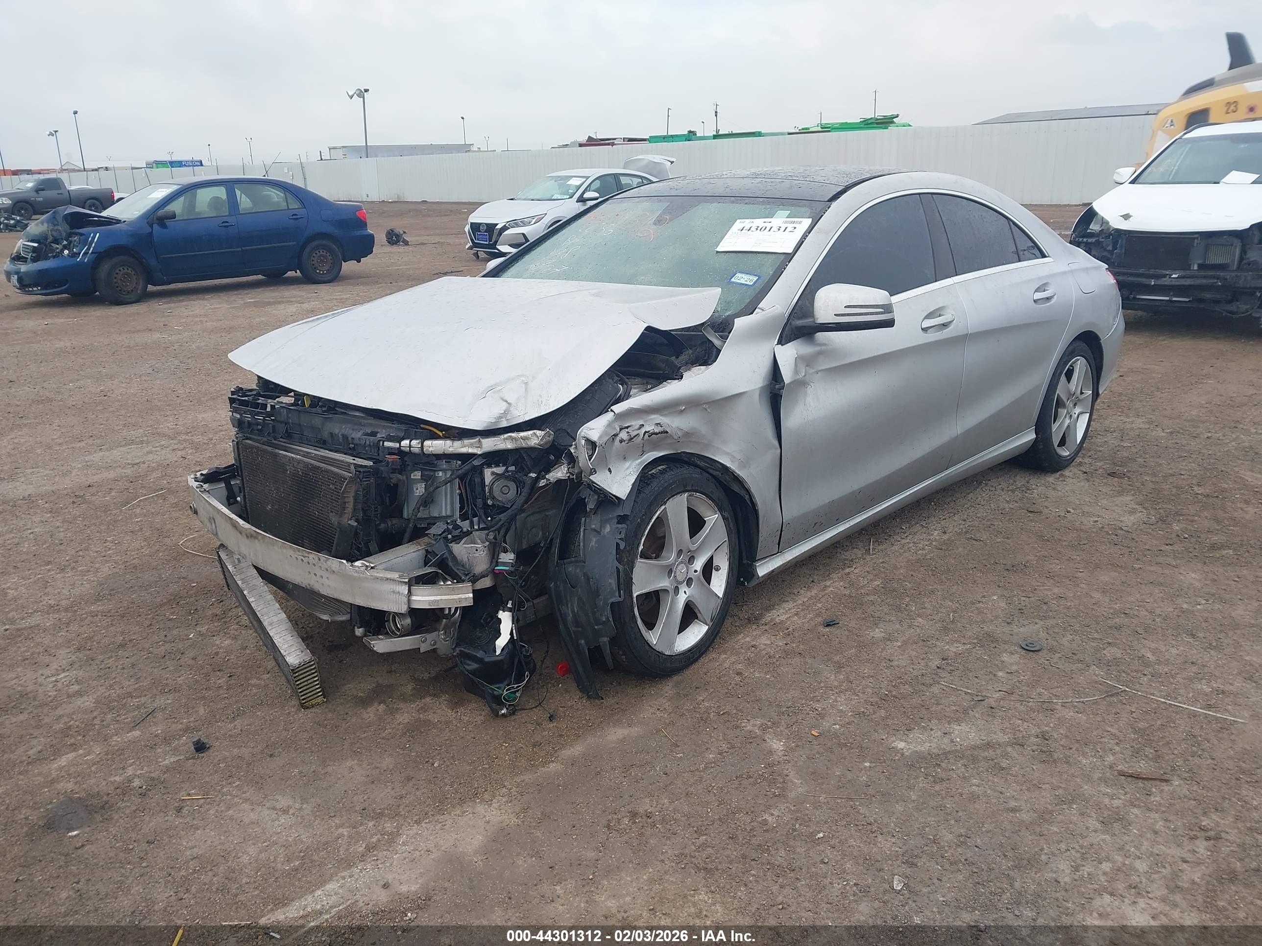 MERCEDES-BENZ CLA image 2