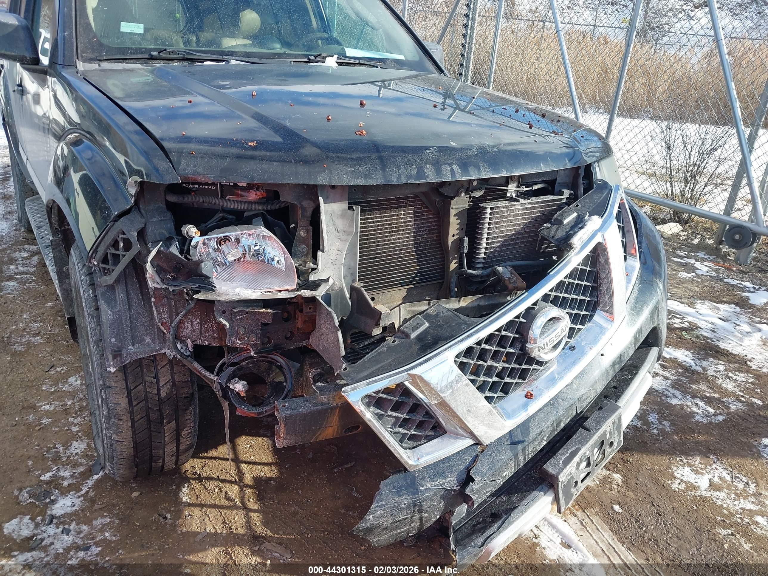 NISSAN PATHFINDER image 6